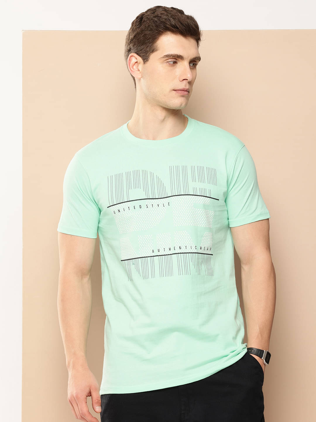 FROSEN FOX Men Cotton Blend Regular Fit Printed T-Shirt ( Green ) FROSEN FOX Men Cotton Blend Regular Fit Printed T-Shirt ( Green )