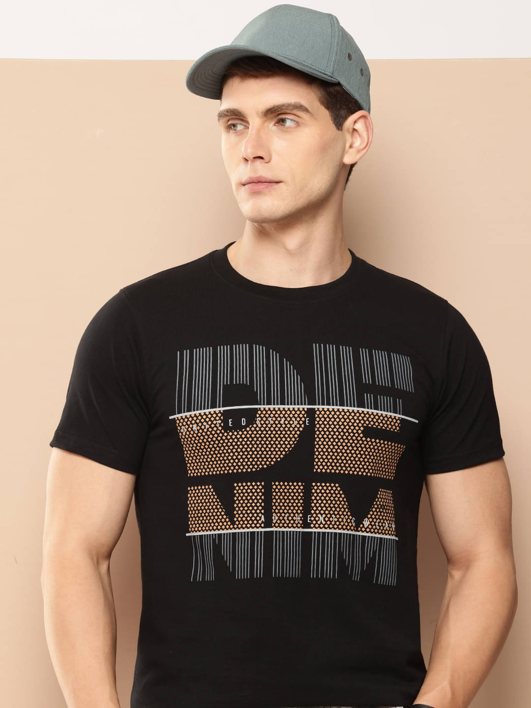     			FROSEN FOX Men Cotton Blend Regular Fit Printed T-Shirt ( Black )