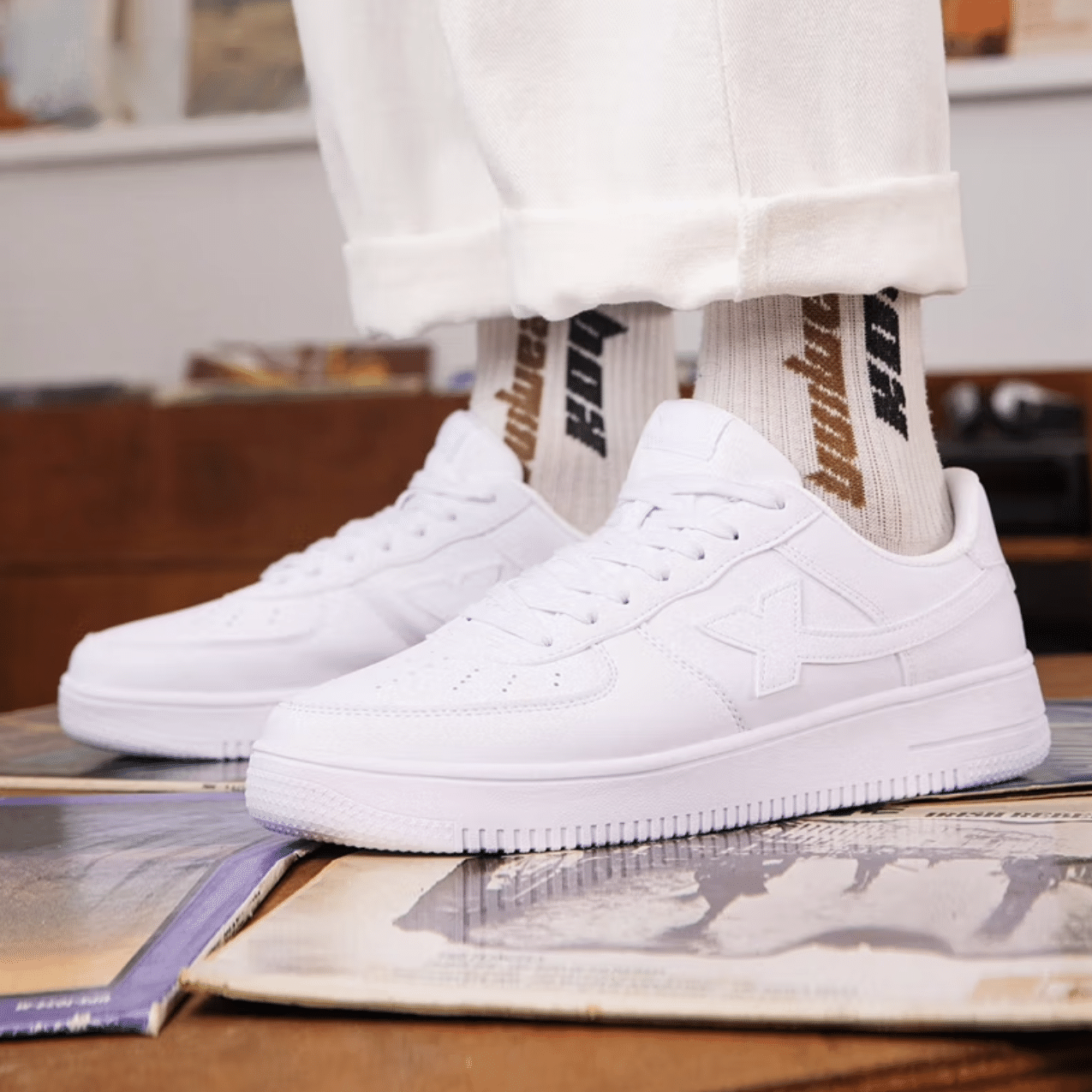     			ROBBIE JONES Sneakers White Men's Lifestyle Shoes