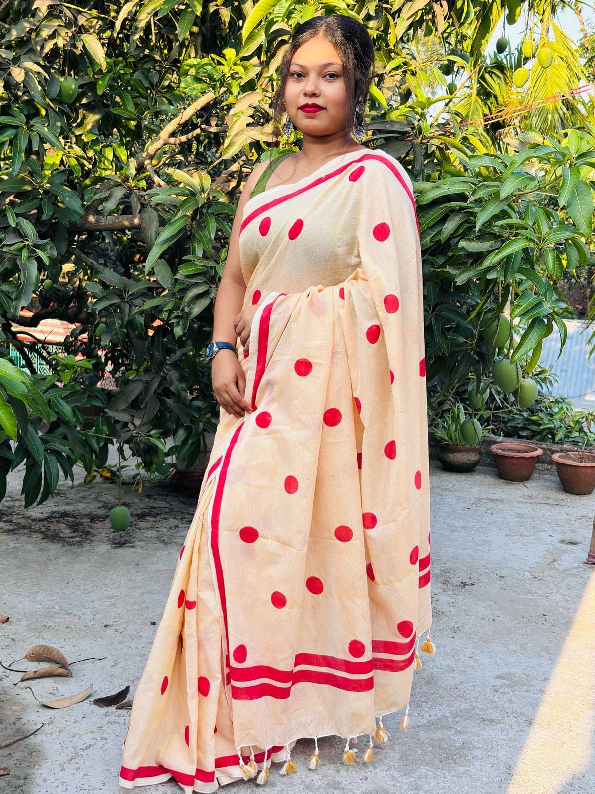     			SARADA HANDLOOM Cotton Woven Saree With Unstitched Blouse Piece ( Cream )