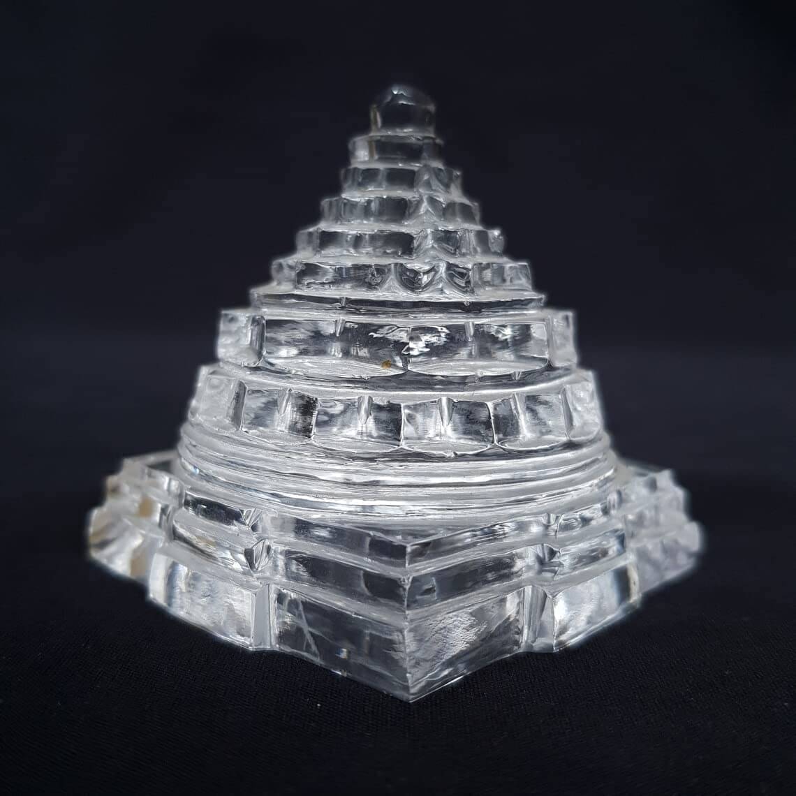     			Tigeto - Shri Mandir Crystal Color White Natural Crystal Yantra (Pack of 1)