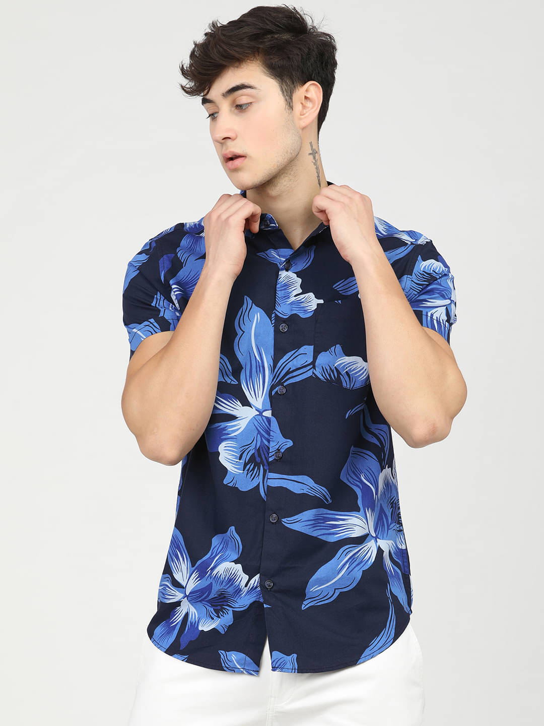 Highlander 100% Cotton Slim Fit Printed Half Sleeves Men's Casual Shirt - Multi ( Pack of 1 )     			Highlander 100% Cotton Slim Fit Printed Half Sleeves Men's Casual Shirt - Multi ( Pack of 1 )