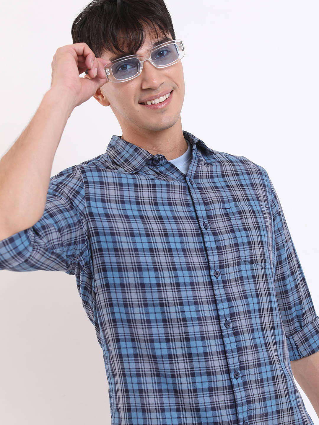 Highlander Cotton Blend Slim Fit Checks Full Sleeves Men's Casual Shirt - Blue ( Pack of 1 ) Highlander Cotton Blend Slim Fit Checks Full Sleeves Men's Casual Shirt - Blue ( Pack of 1 )