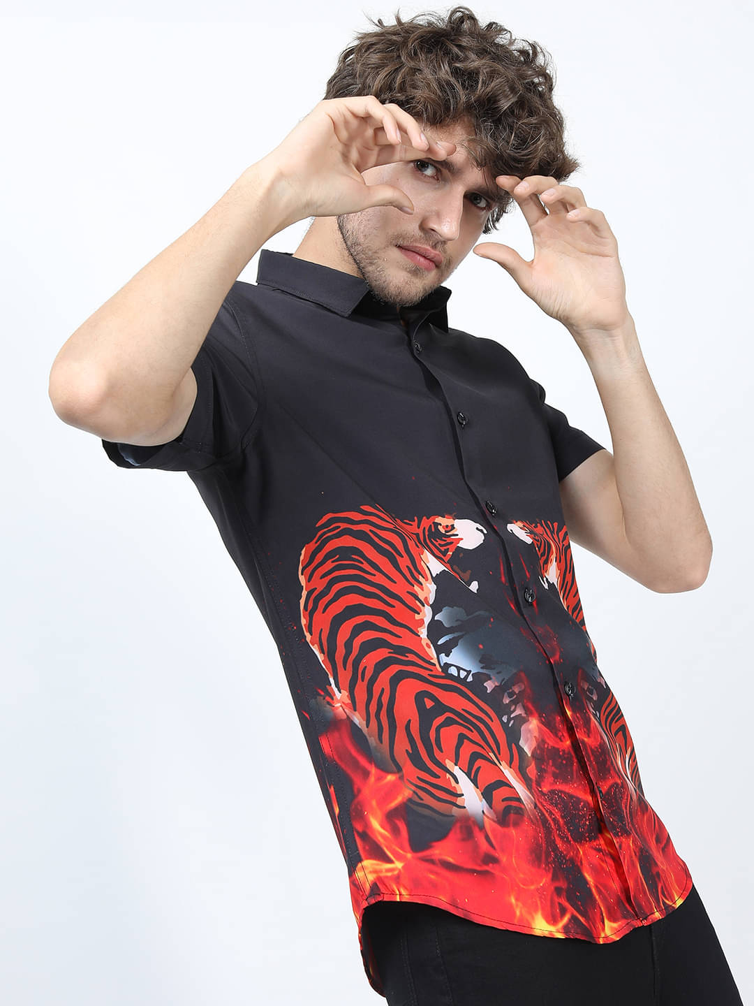     			Highlander Polyester Slim Fit Printed Half Sleeves Men's Casual Shirt - Multi ( Pack of 1 )