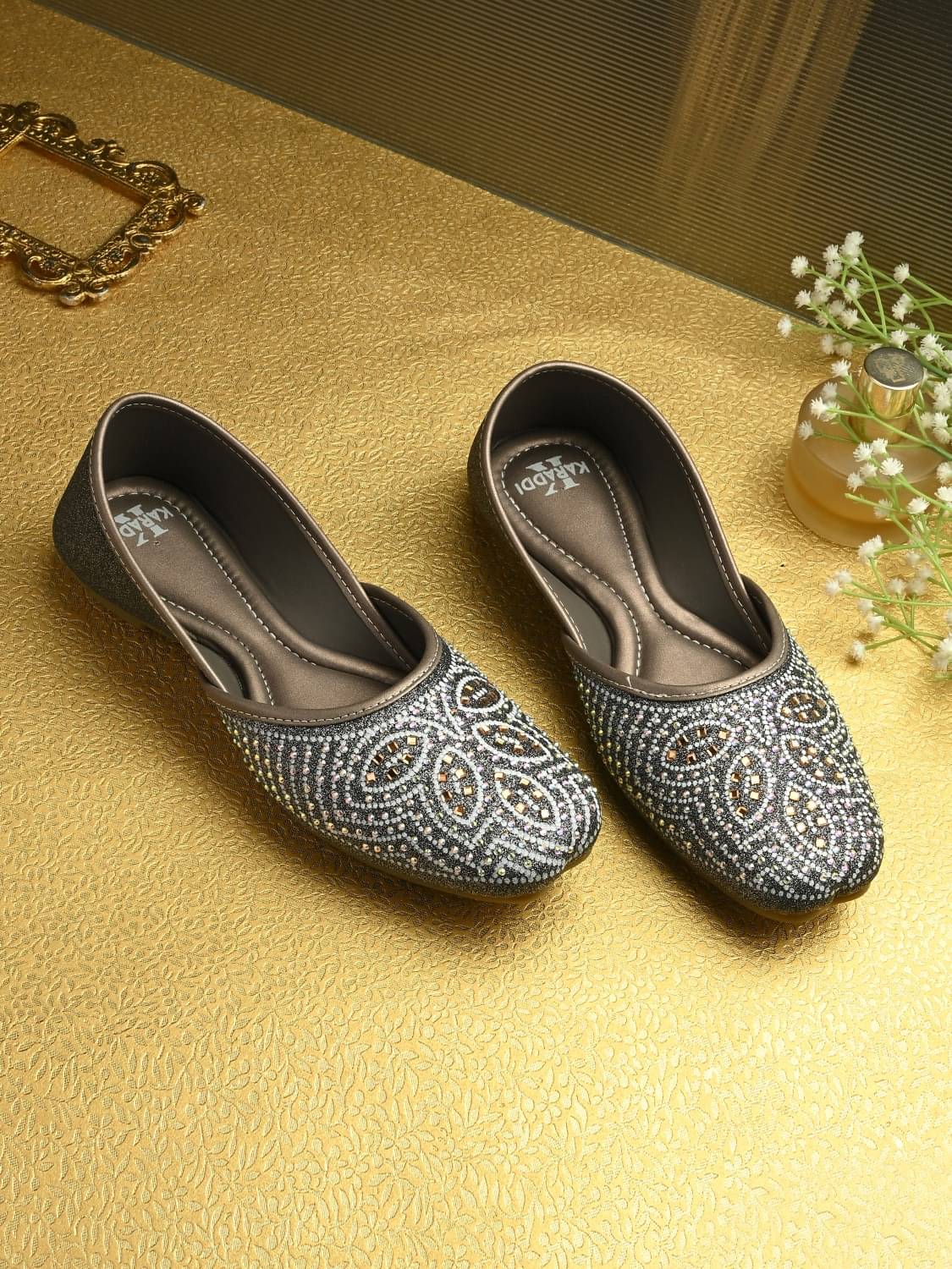     			KARADDI Gray Women's Flats