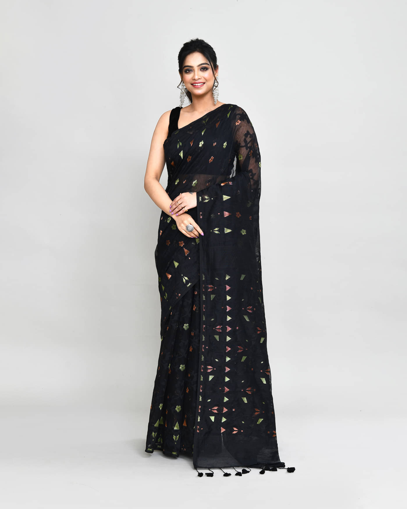     			PIYARI FASHION Cotton Blend Embroidered Jamdani Saree Without Blouse Piece ( Black )