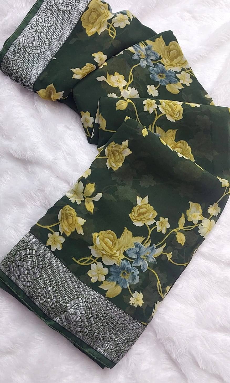 R K S M Georgette Printed Banarasi saree With Unstitched Blouse Piece ( Green ) R K S M Georgette Printed Banarasi saree With Unstitched Blouse Piece ( Green )