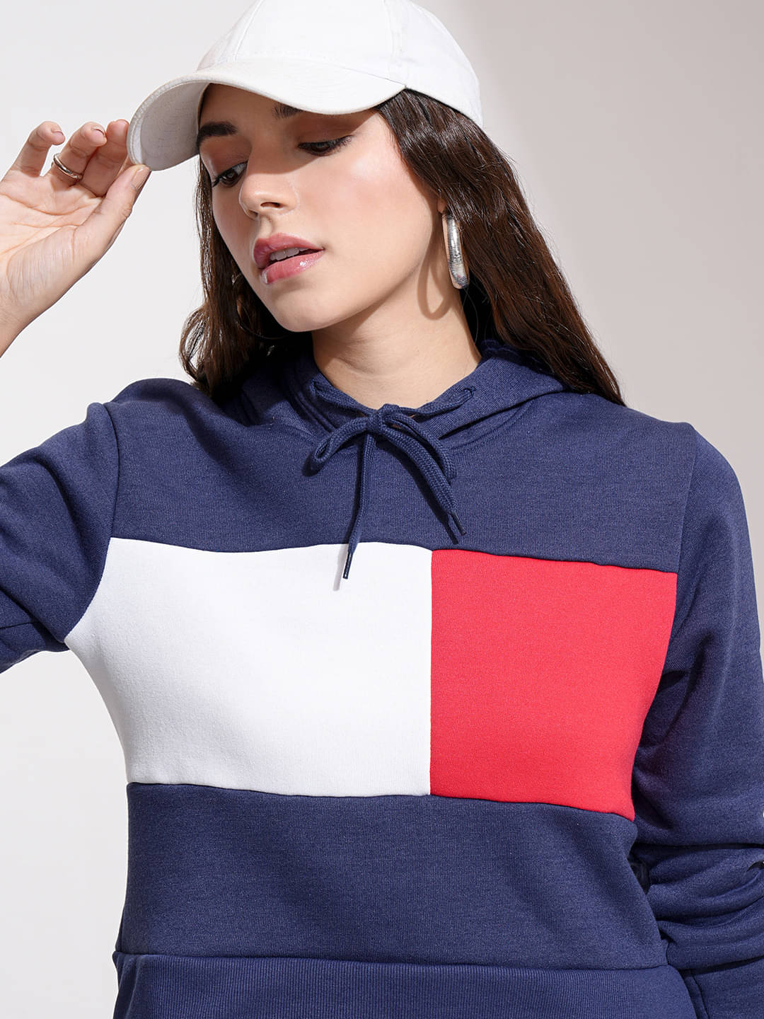     			Tokyo Talkies Women Cotton Blend Sweatshirt ( Multi Color )