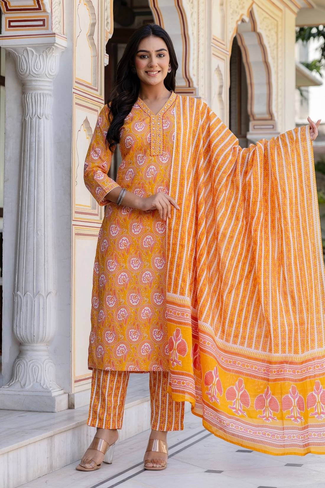     			Kohsh Women Cotton Printed Straight Kurti With Pants ( Yellow )