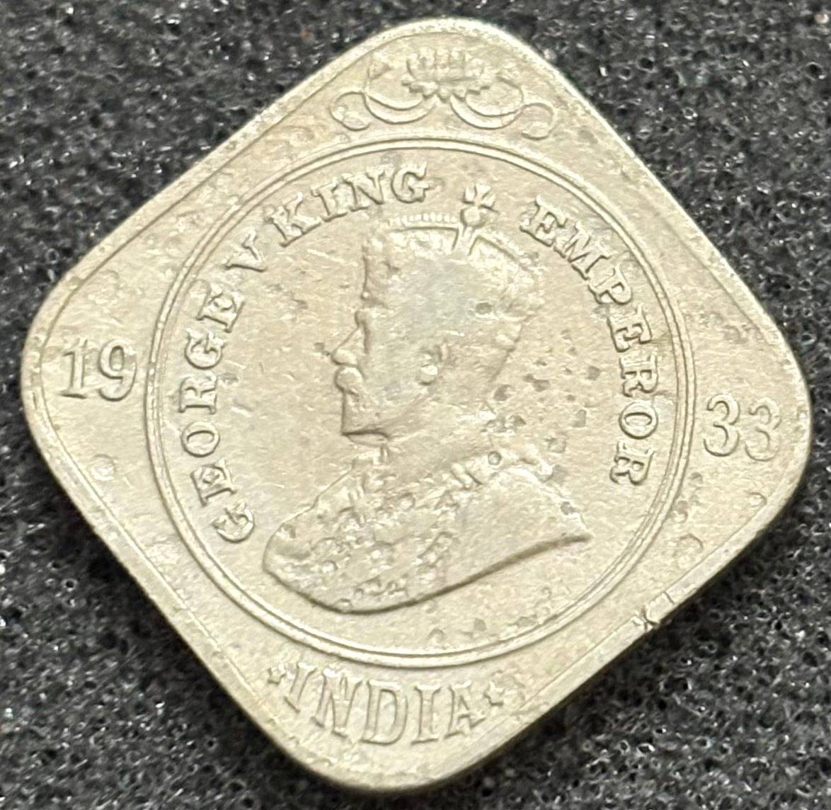     			1933 X Rare 2 Annas George V British India Coin