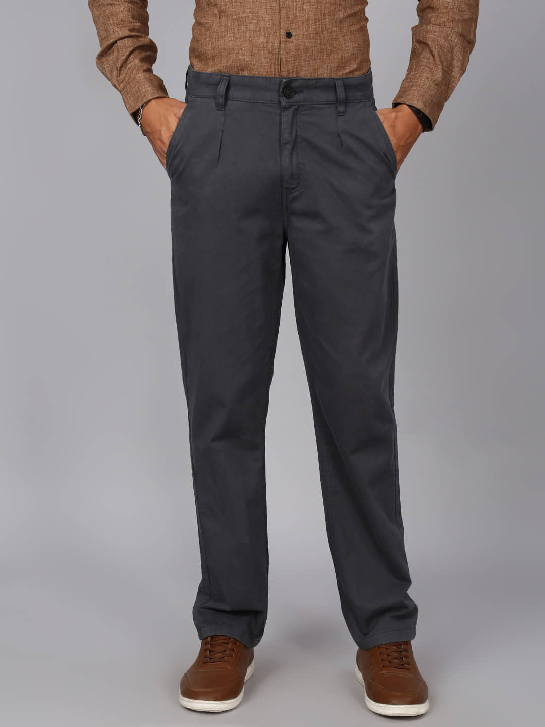 Bene Kleed Straight Pleated Men's Chinos - Grey ( Pack of 1 ) - Trousers | Buy online on ZillyBuy