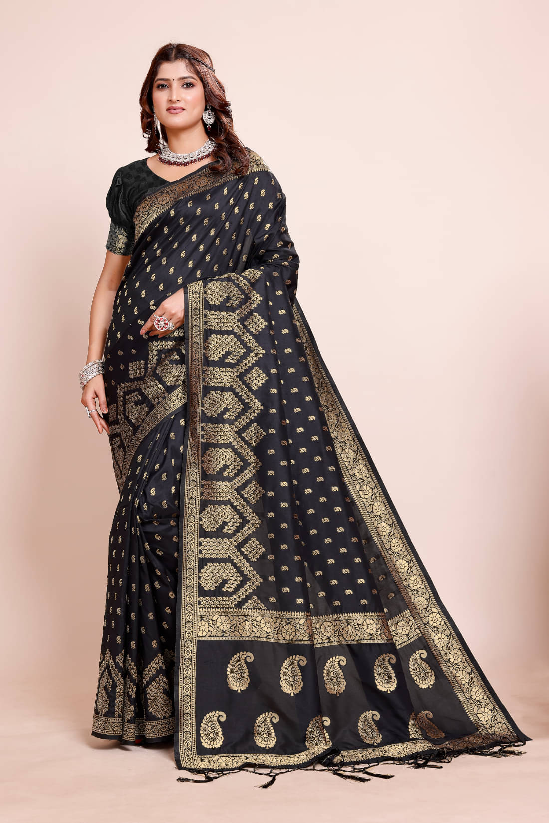    			DHAYNA AND REEWA FASHION Georgette Woven Kanjeevaram Sarees With Unstitched Blouse Piece ( Black )