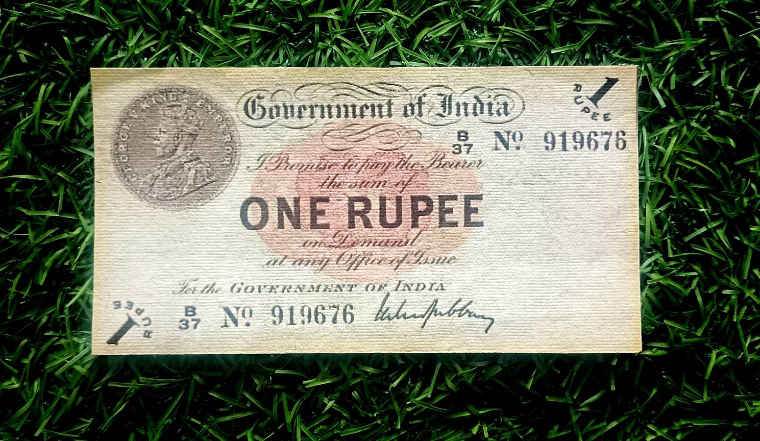     			EX RARE 1 RS KING GEORGE ISSUE REPLICA NOTE WITH ORIGINAL PAPER QUALITY