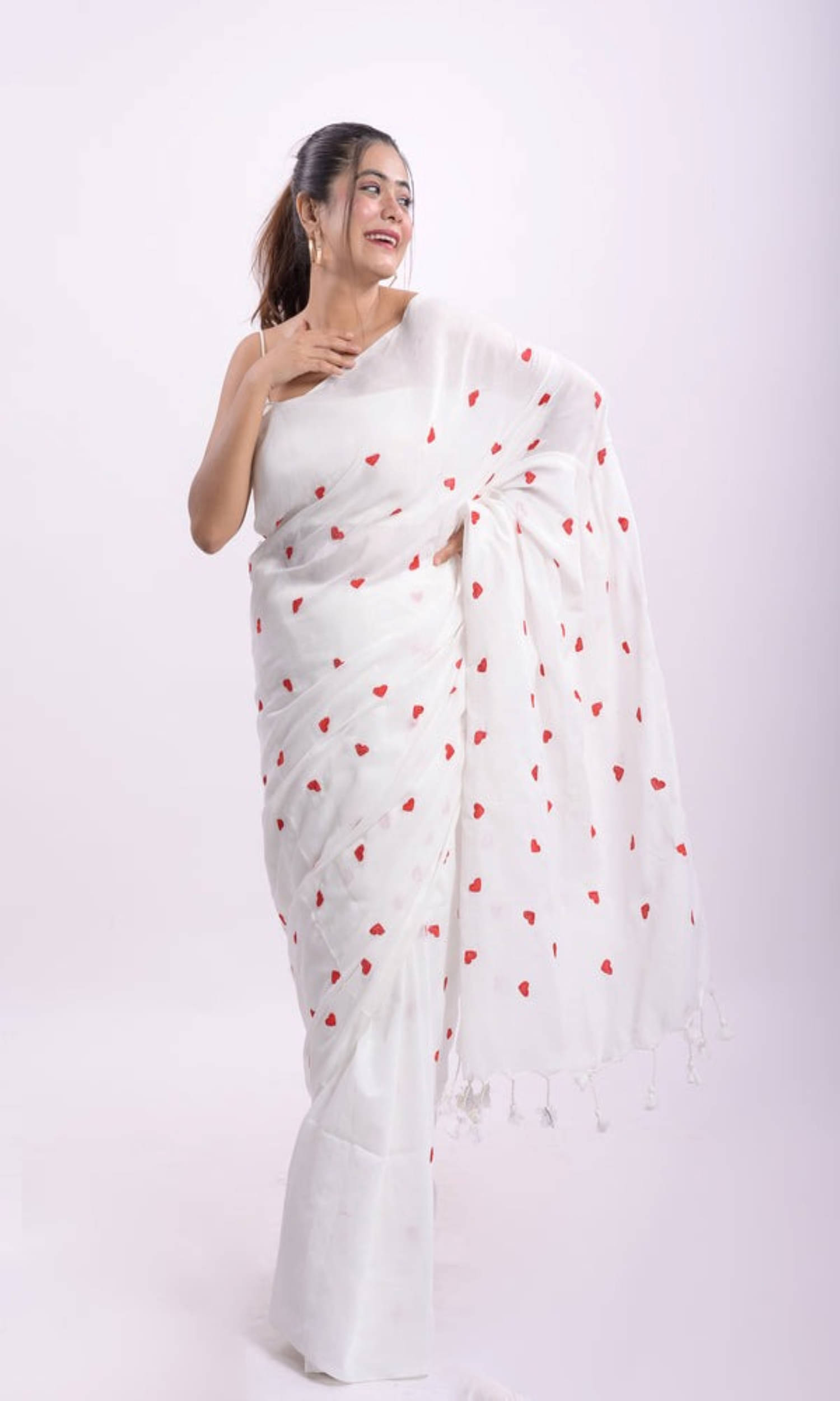     			PIYARI FASHION Cotton Blend Woven Tant Saree With Unstitched Blouse Piece ( White )