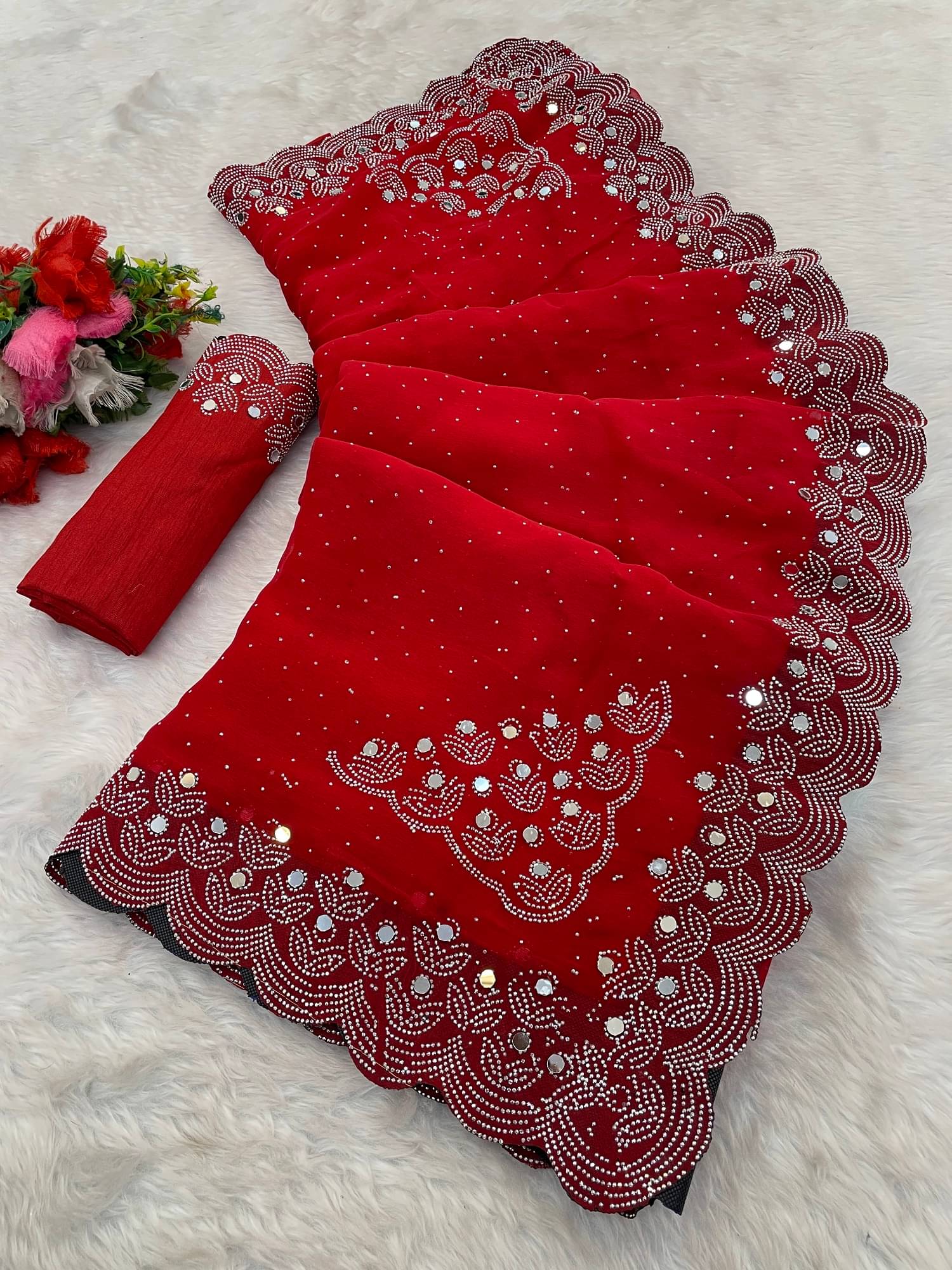     			VEERAIVA Georgette Embellished Banarasi saree With Unstitched Blouse Piece ( Red )