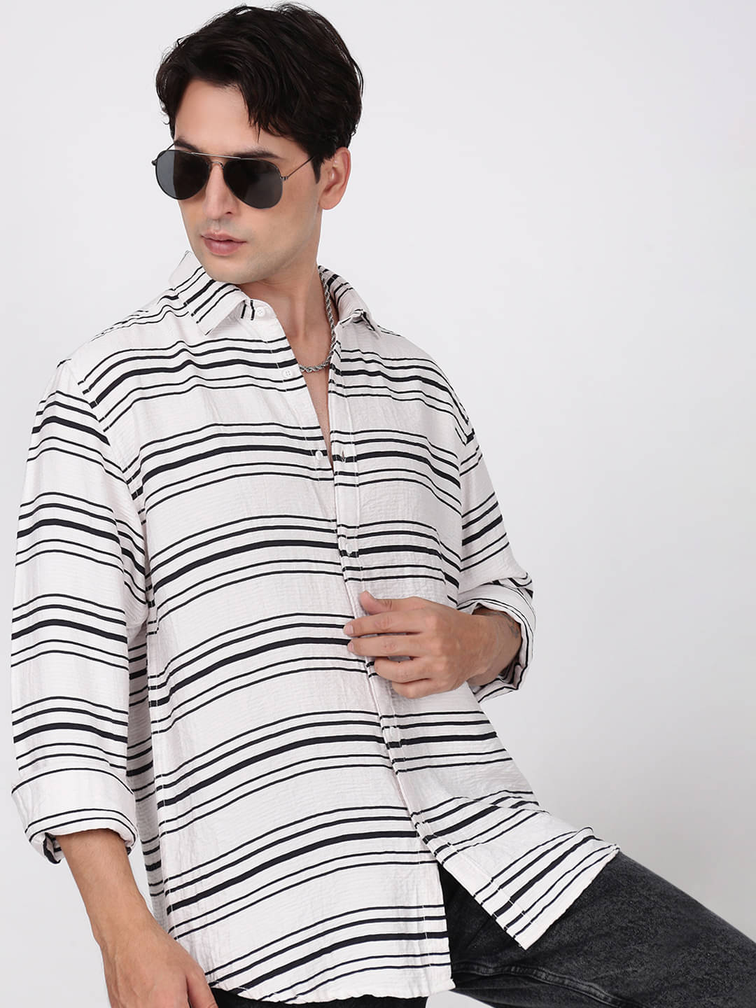     			Bene Kleed Viscose Regular Fit Striped Full Sleeves Men's Casual Shirt - White ( Pack of 1 )