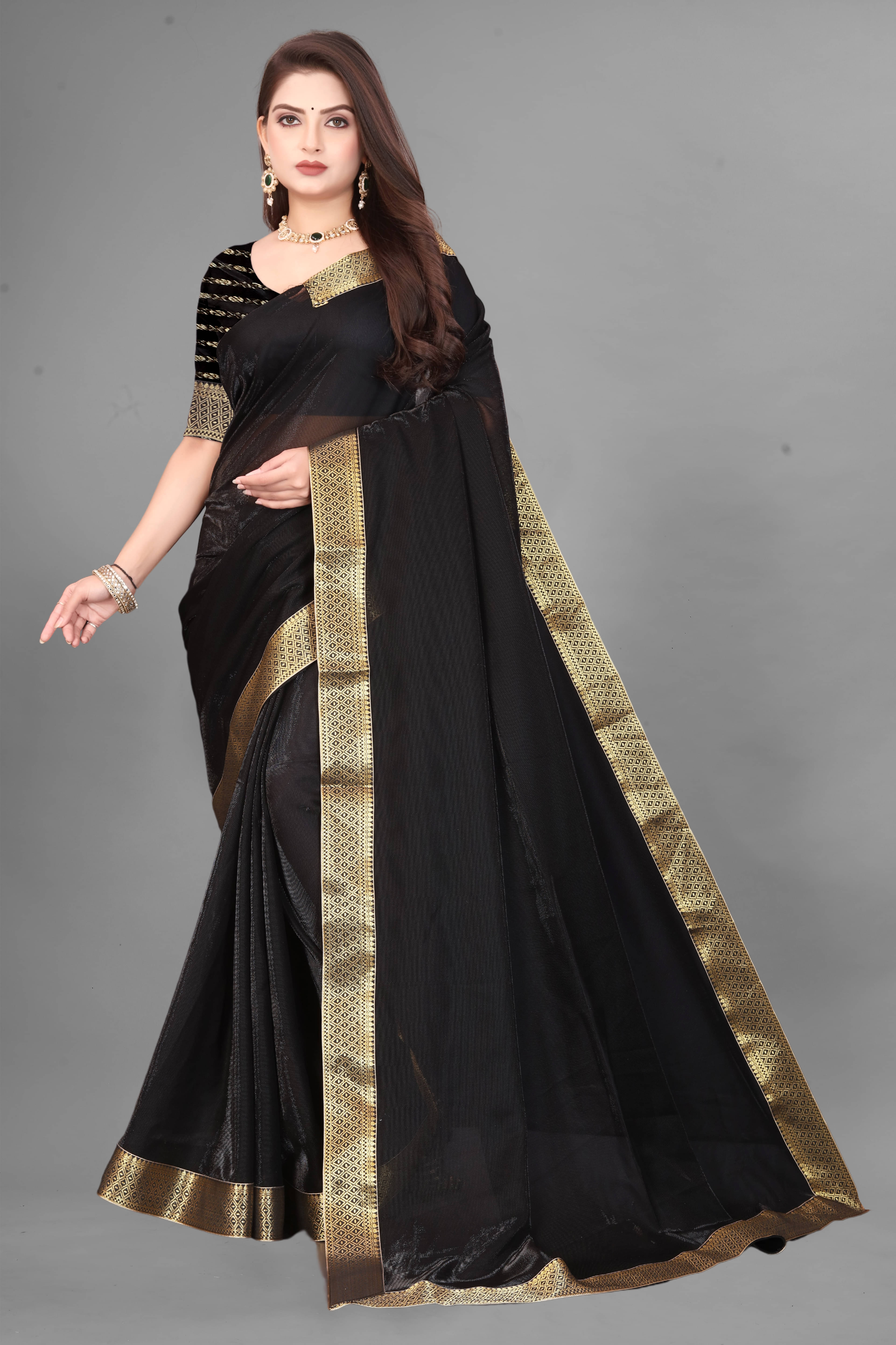     			Gullak Lycra Solid Jamdani Saree With Unstitched Blouse Piece ( Multicolor )
