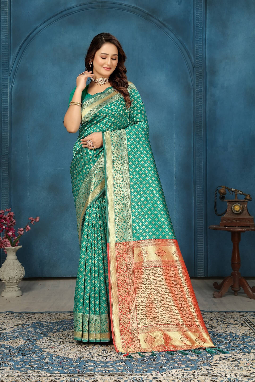     			Kevami Fashion Jacquard Woven Banarasi saree With Unstitched Blouse Piece ( Light Green )