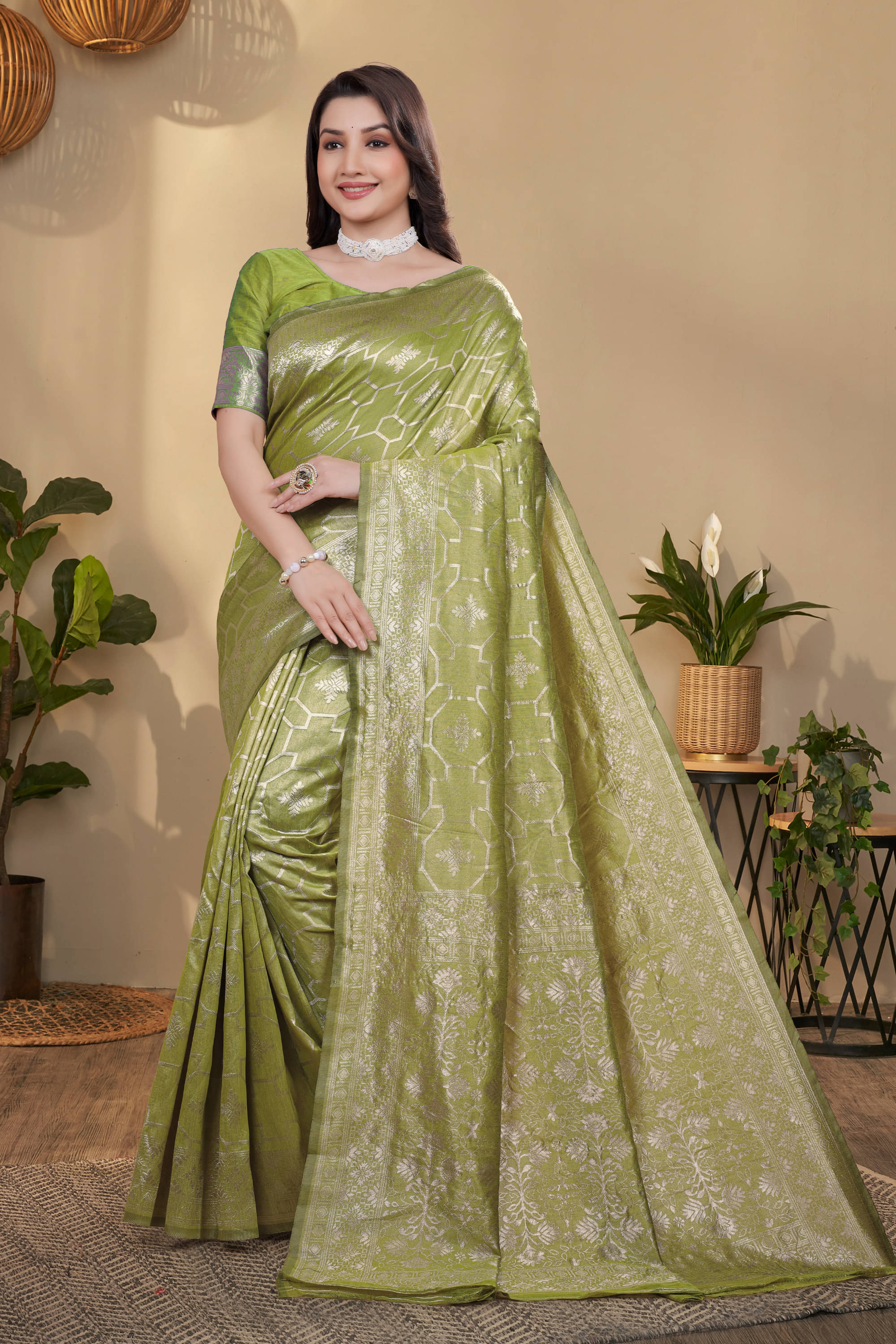     			NENCY FASHION Silk Woven Banarasi saree With Unstitched Blouse Piece ( Light Green )