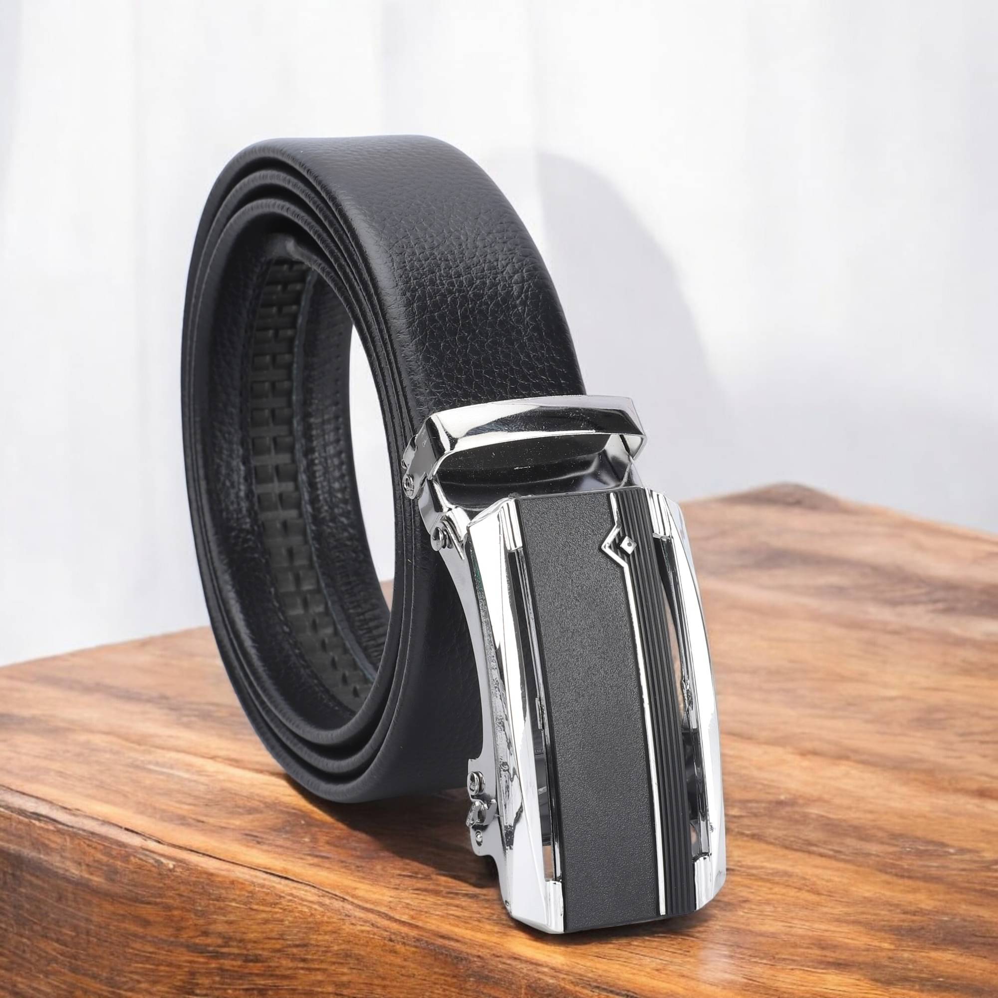     			WARCKS - Black Synthetic Men's Formal Belt ( Pack of 1 )