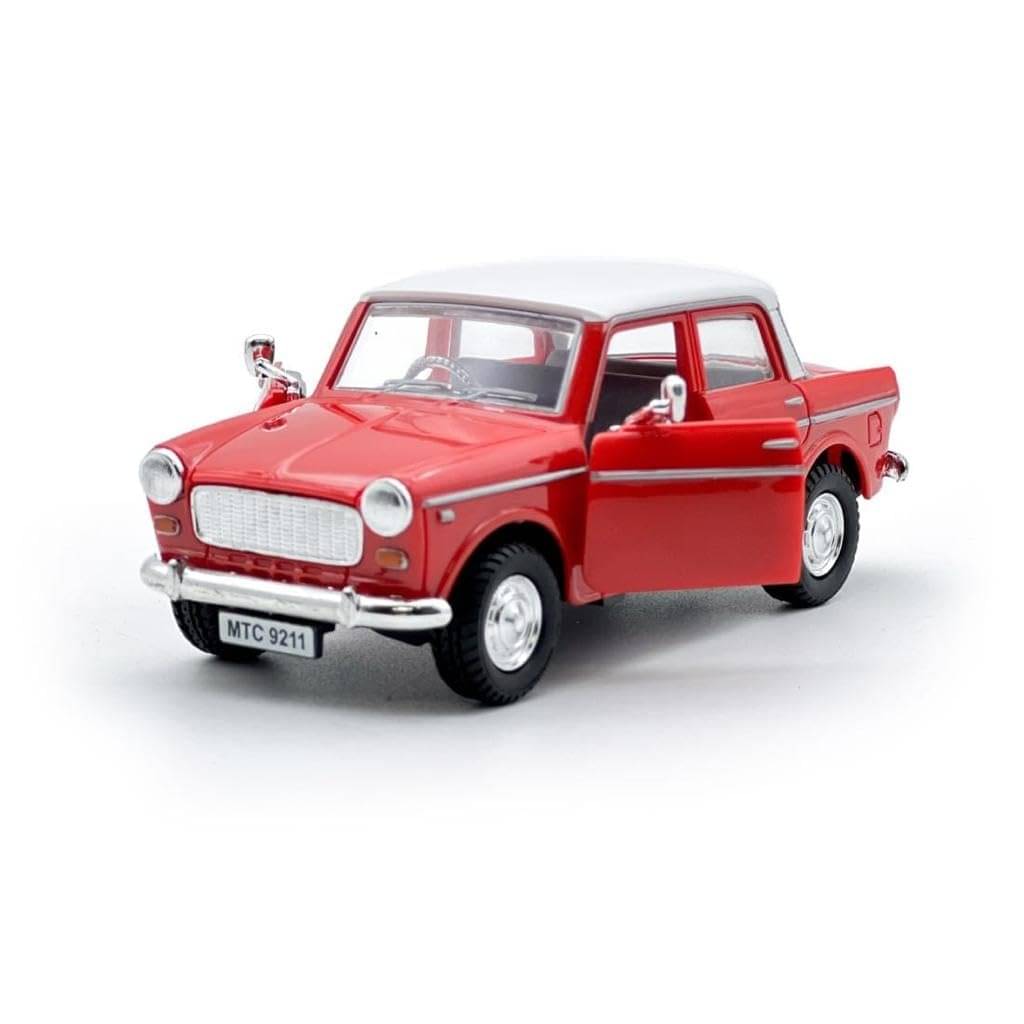     			Car Toy for Kids Queens 70 Toy Model Fiat Openable Doors Pull Back Action Collectible Model for Kids Car Model Gift Toys for Kids (Multicolor)