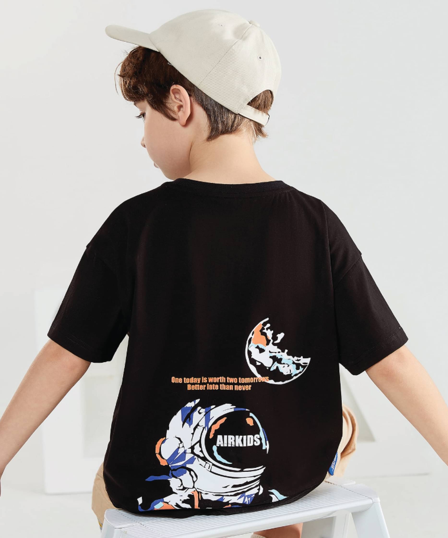    			Christy World Pack of 1 Boys Cotton T-Shirt ( Black )