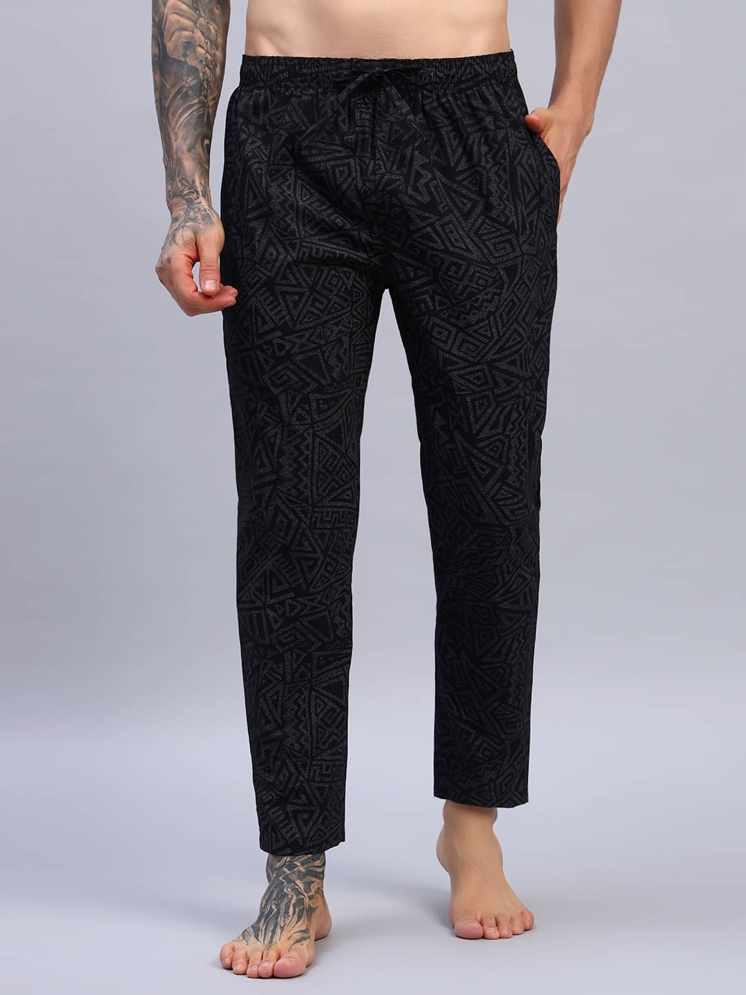     			Flamboyant Black Cotton Men's Trackpants ( Pack of 1 )