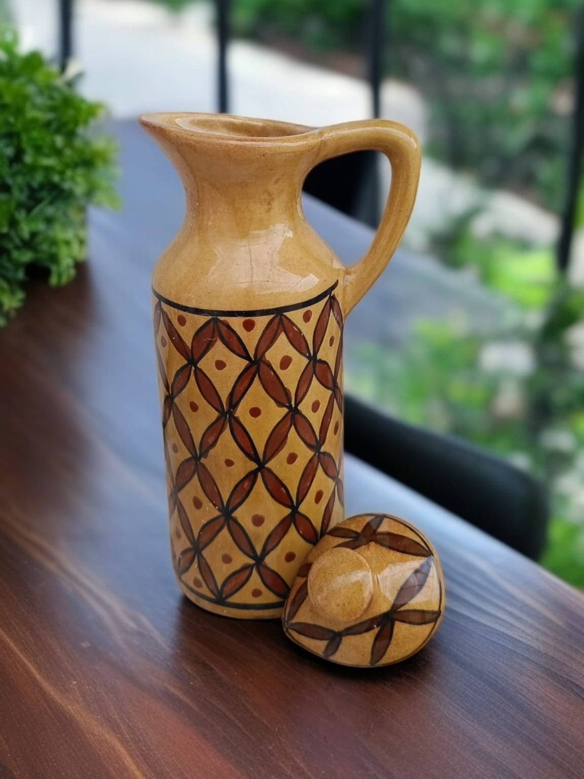     			Malaikah Gold Oil Dspnsr Ceramic Gold Oil Container ( Set of 1 )