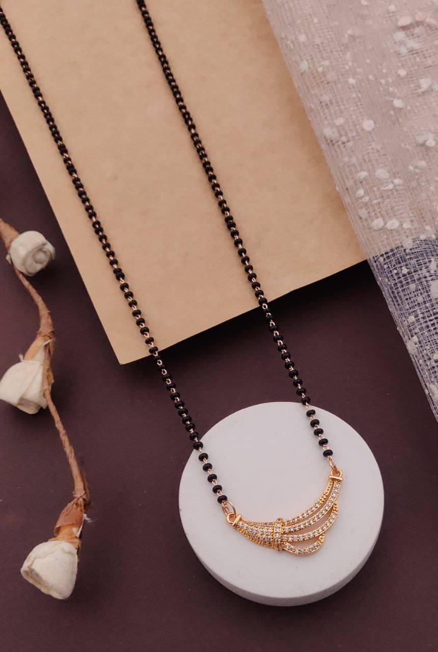     			Shivay Fashion Rose Gold Mangalsutra ( Pack of 1 )