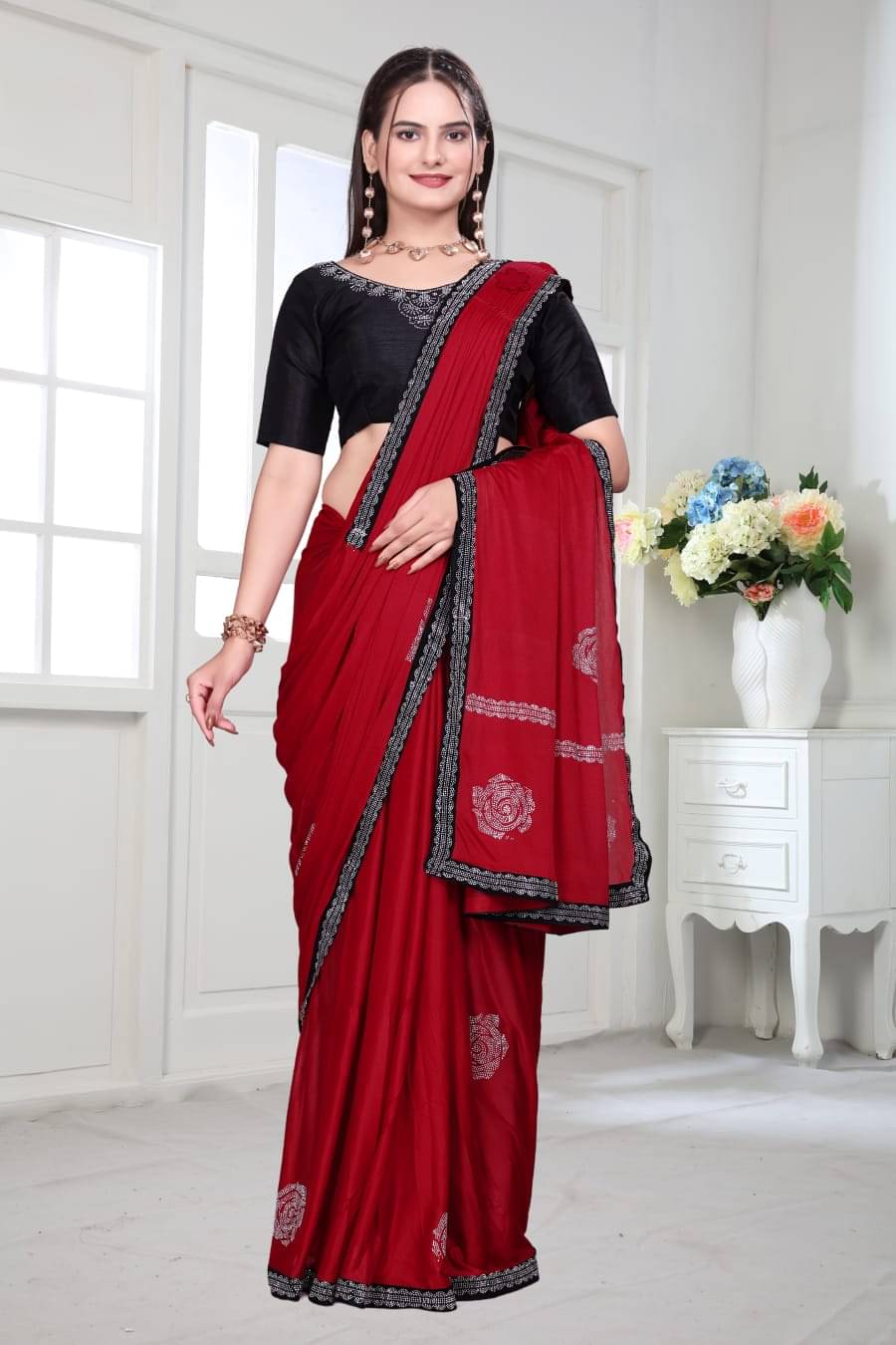 Aika Lycra Embellished Phulkari saree With Unstitched Blouse Piece ( Red ) Aika Lycra Embellished Phulkari saree With Unstitched Blouse Piece ( Red )