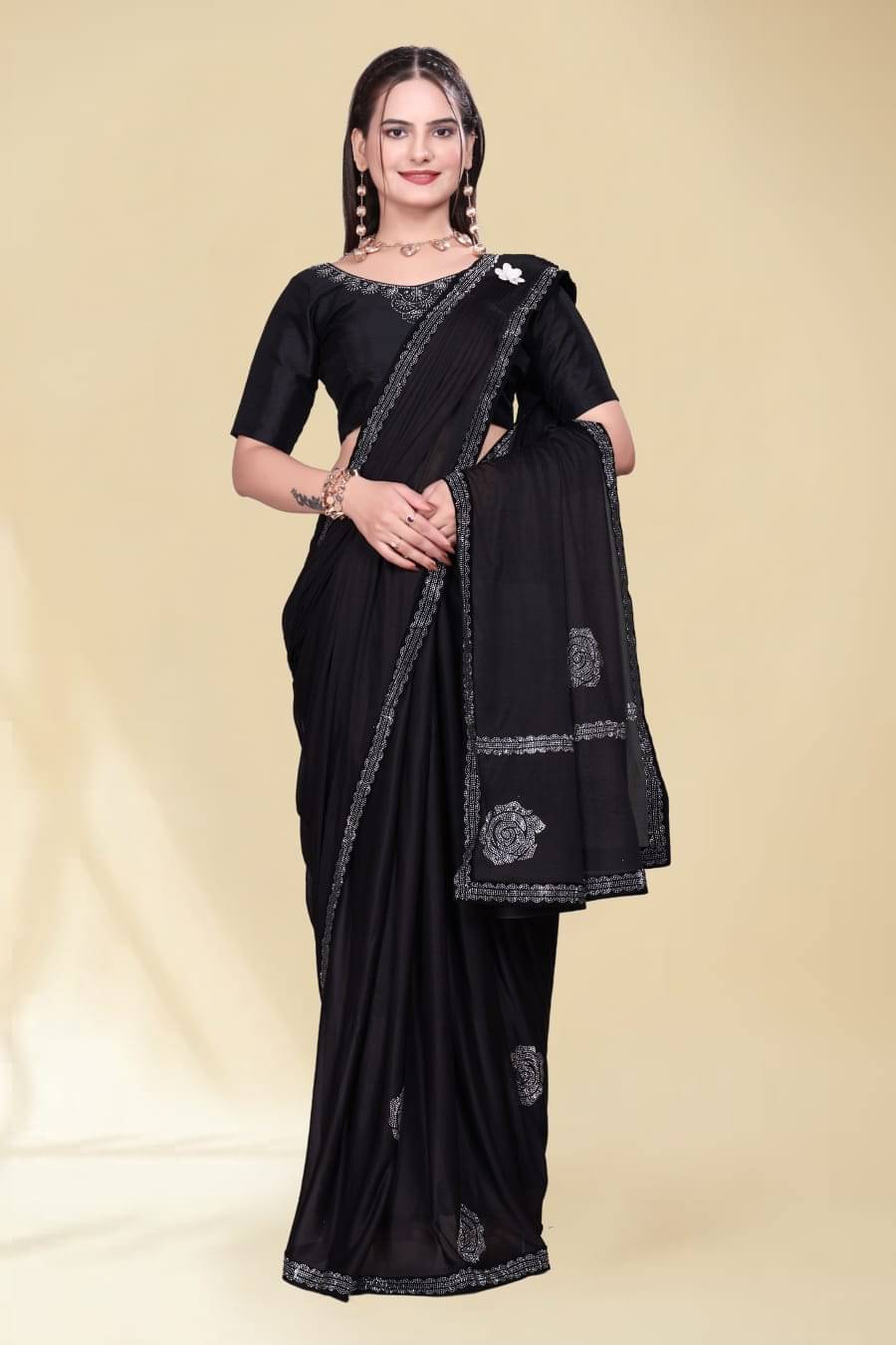 JULEE Lycra Embellished Phulkari saree With Unstitched Blouse Piece ( Black ) JULEE Lycra Embellished Phulkari saree With Unstitched Blouse Piece ( Black )