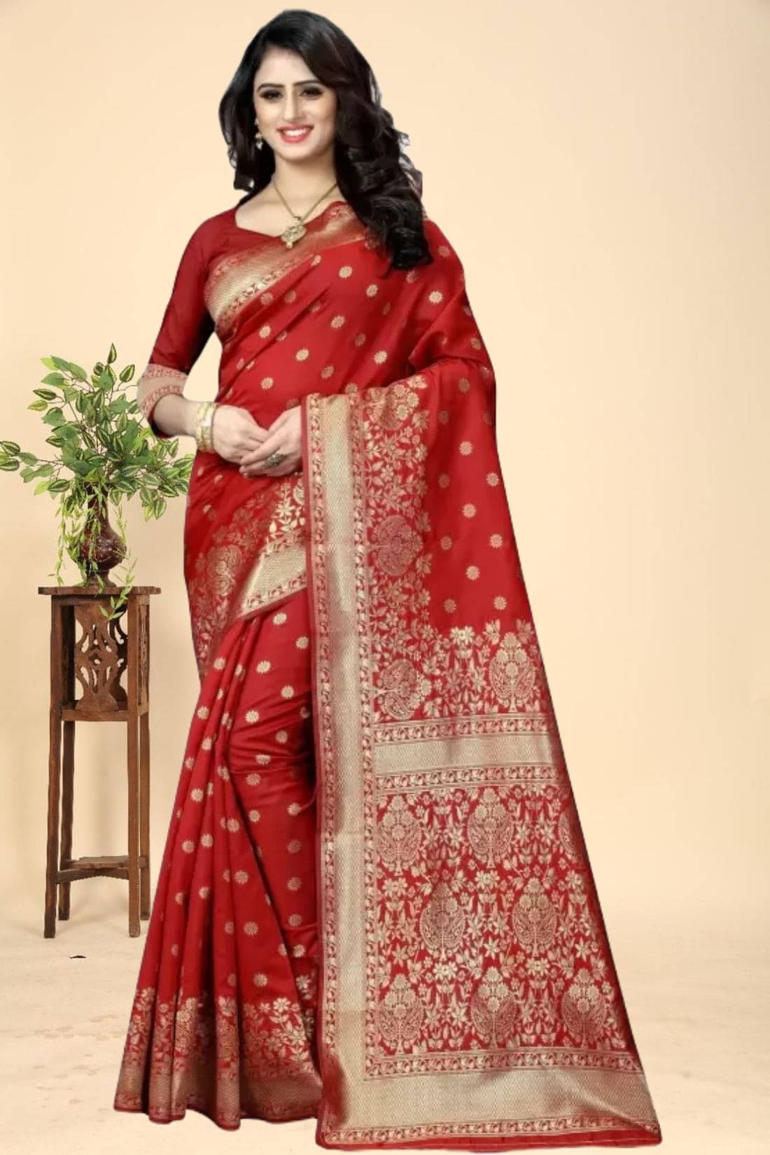     			Kevami Fashion Silk Blend Self Design Kanjeevaram Sarees With Unstitched Blouse Piece ( Red )