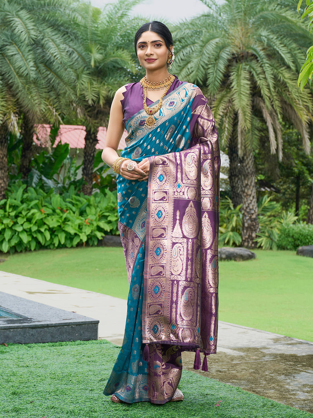     			Kevami Fashion Silk Self Design Kanjeevaram Sarees With Unstitched Blouse Piece ( Light Green )