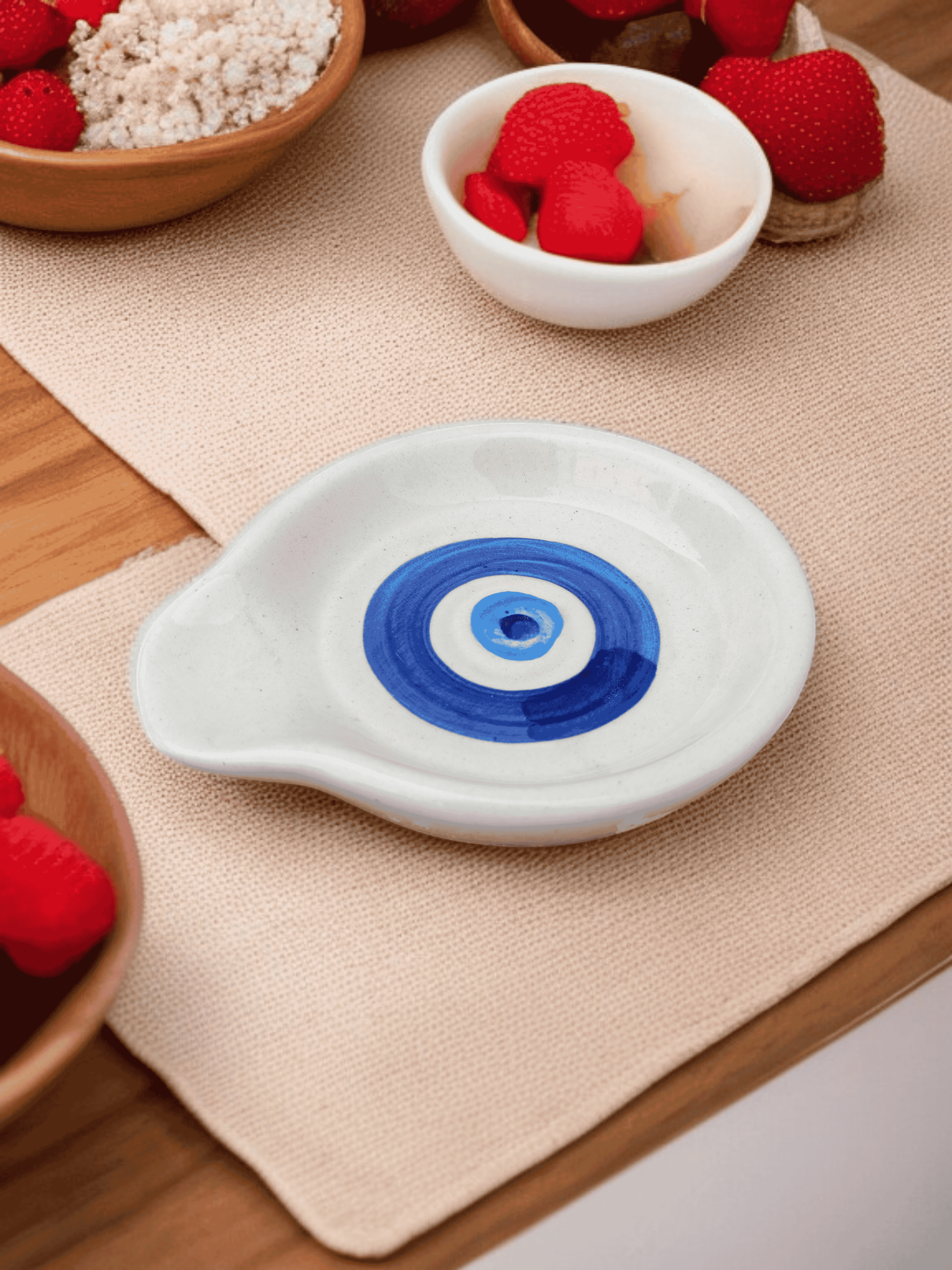     			Malaikah Evl eye Rnd Spn Rst Ceramic Printed Cutlery Holder White ( Pack of 1 )