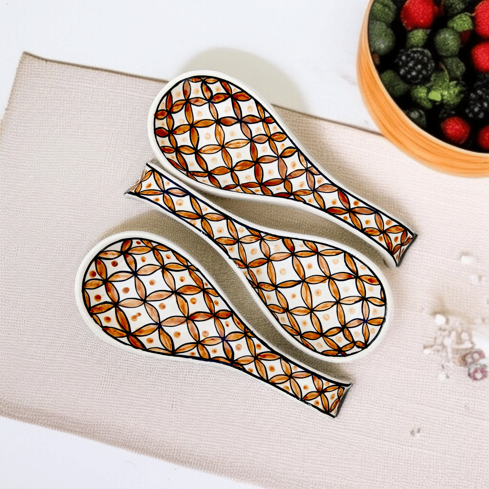     			Malaikah Gld Prnt Lng Spn Rst Ceramic Printed Cutlery Holder Gold ( Pack of 3 )