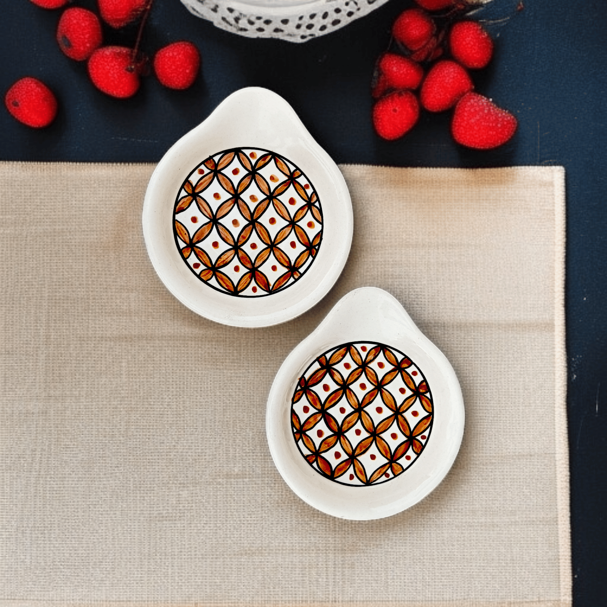     			Malaikah Gld Prnt Rnd Spn Rst Ceramic Printed Cutlery Holder White ( Pack of 2 )