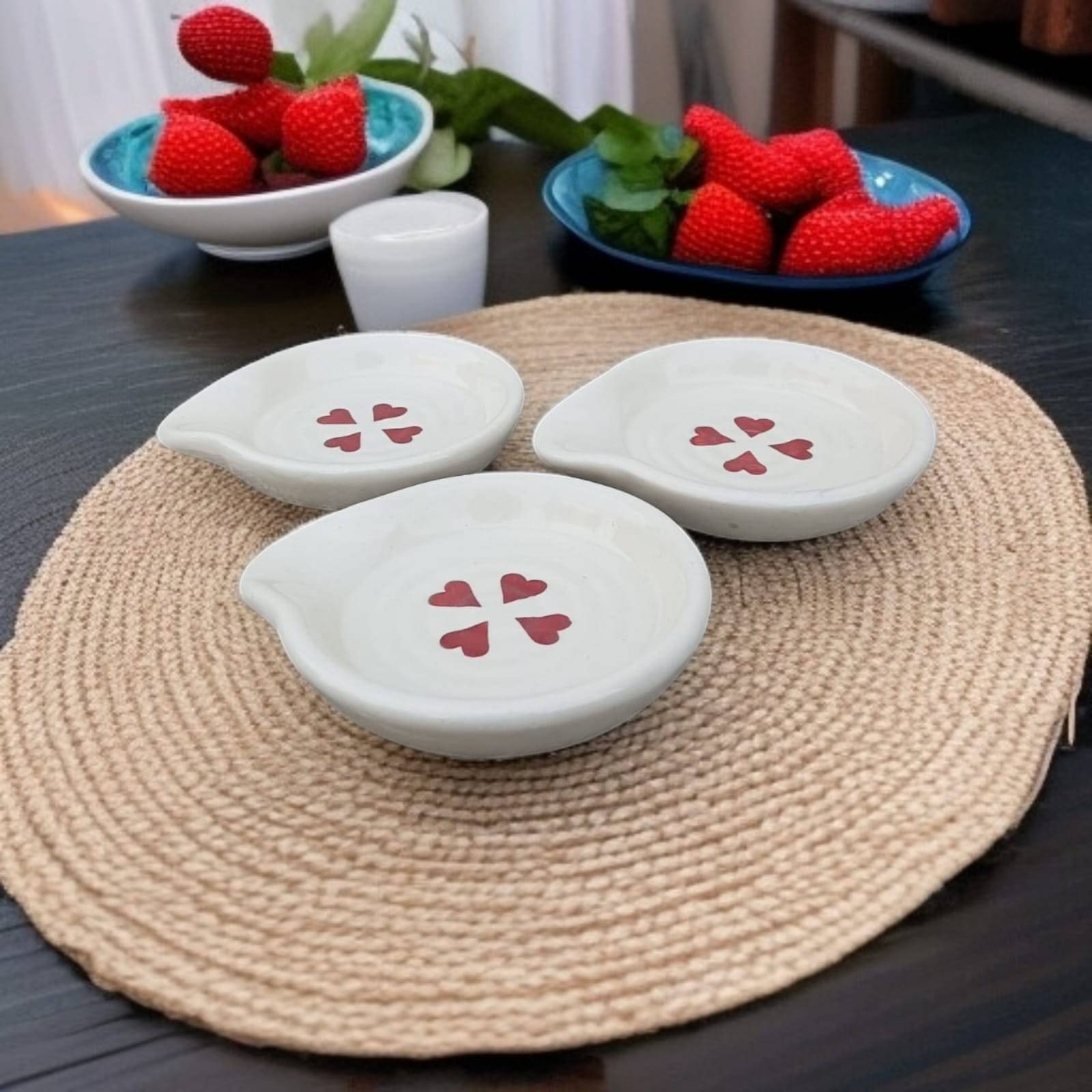     			Malaikah Red Hrt Rnd Spn Rst Ceramic Printed Cutlery Holder White ( Pack of 3 )