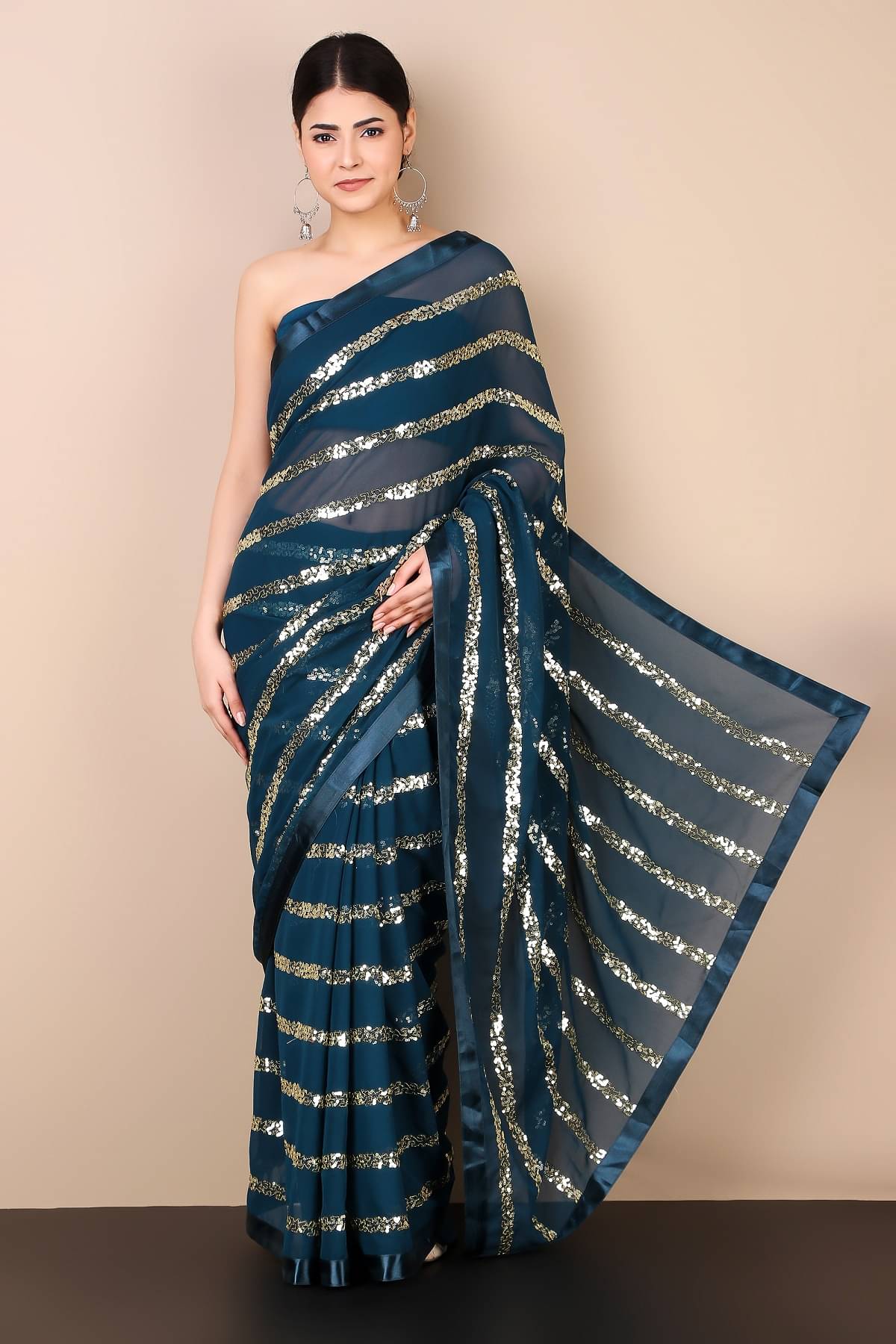     			Prazvika Georgette Embroidered Chanderi saree With Unstitched Blouse Piece ( Teal )