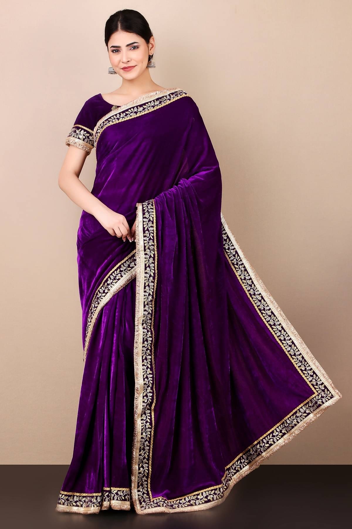     			Prazvika Velvet Embroidered Chanderi saree With Unstitched Blouse Piece ( Wine )
