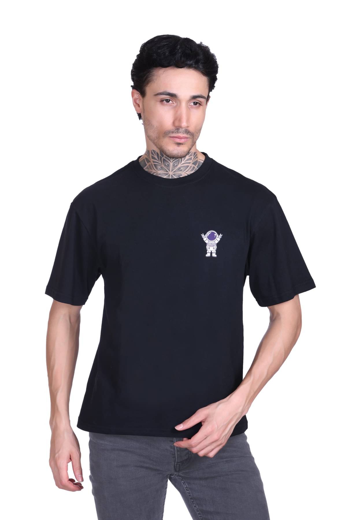     			RF RAVES Men Cotton Blend Oversized Fit Printed T-Shirt ( Black )