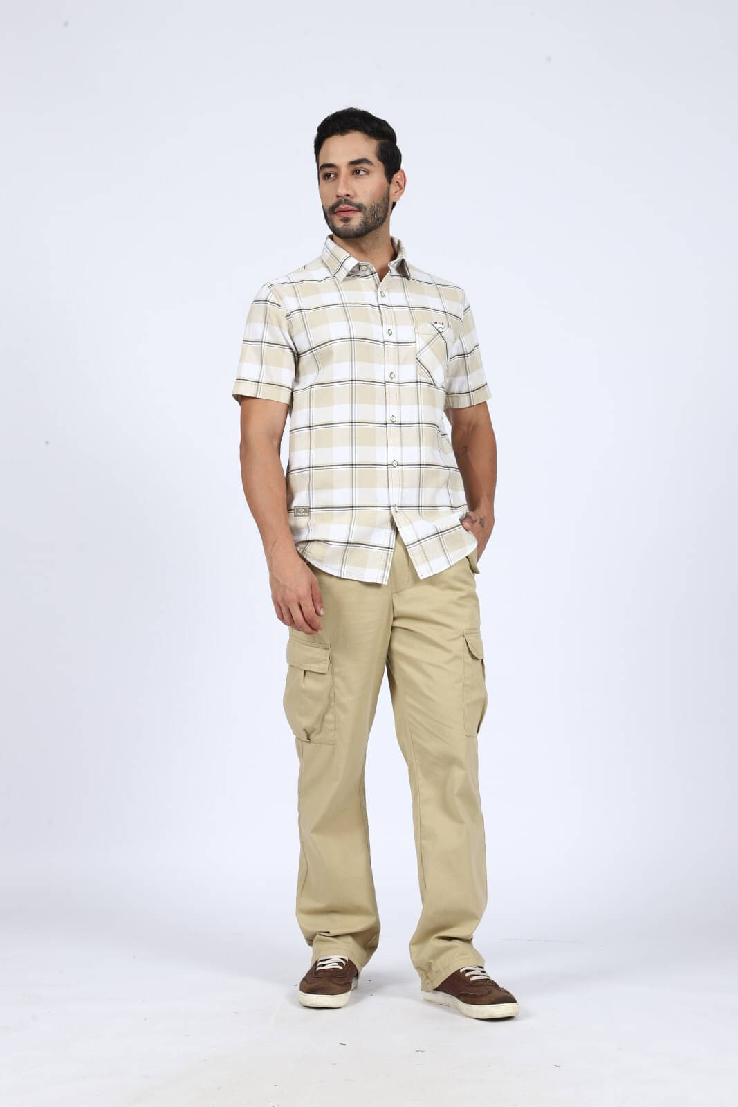 Wolf & co. Cotton Blend Regular Fit Checks Half Sleeves Men's Casual Shirt - Khaki ( Pack of 1 ) Wolf & co. Cotton Blend Regular Fit Checks Half Sleeves Men's Casual Shirt - Khaki ( Pack of 1 )