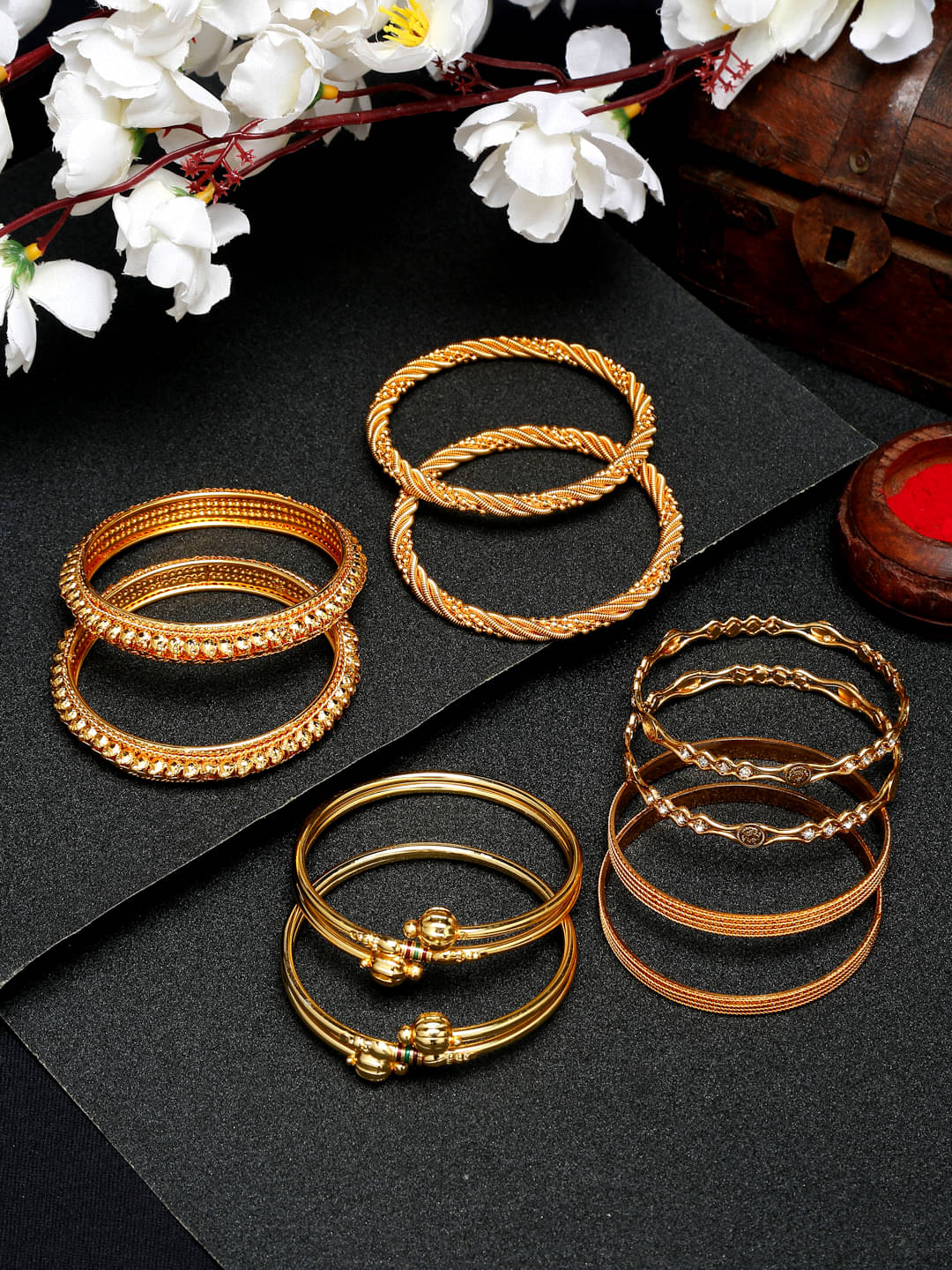     			YOUBELLA Gold Bangle Set ( Pack of 1 )
