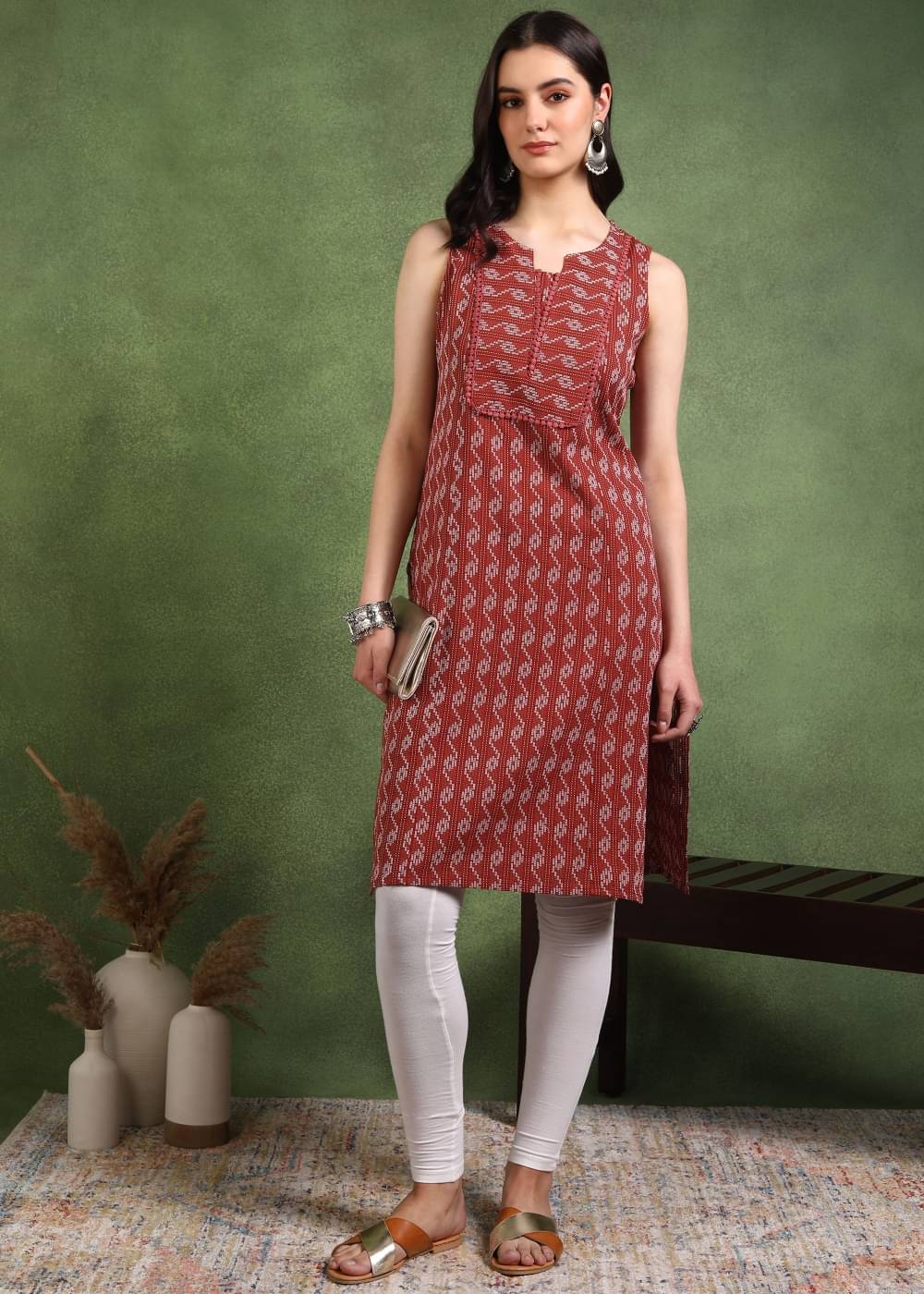     			Yash Gallery Women Cotton Striped Straight Kurti ( Brown )