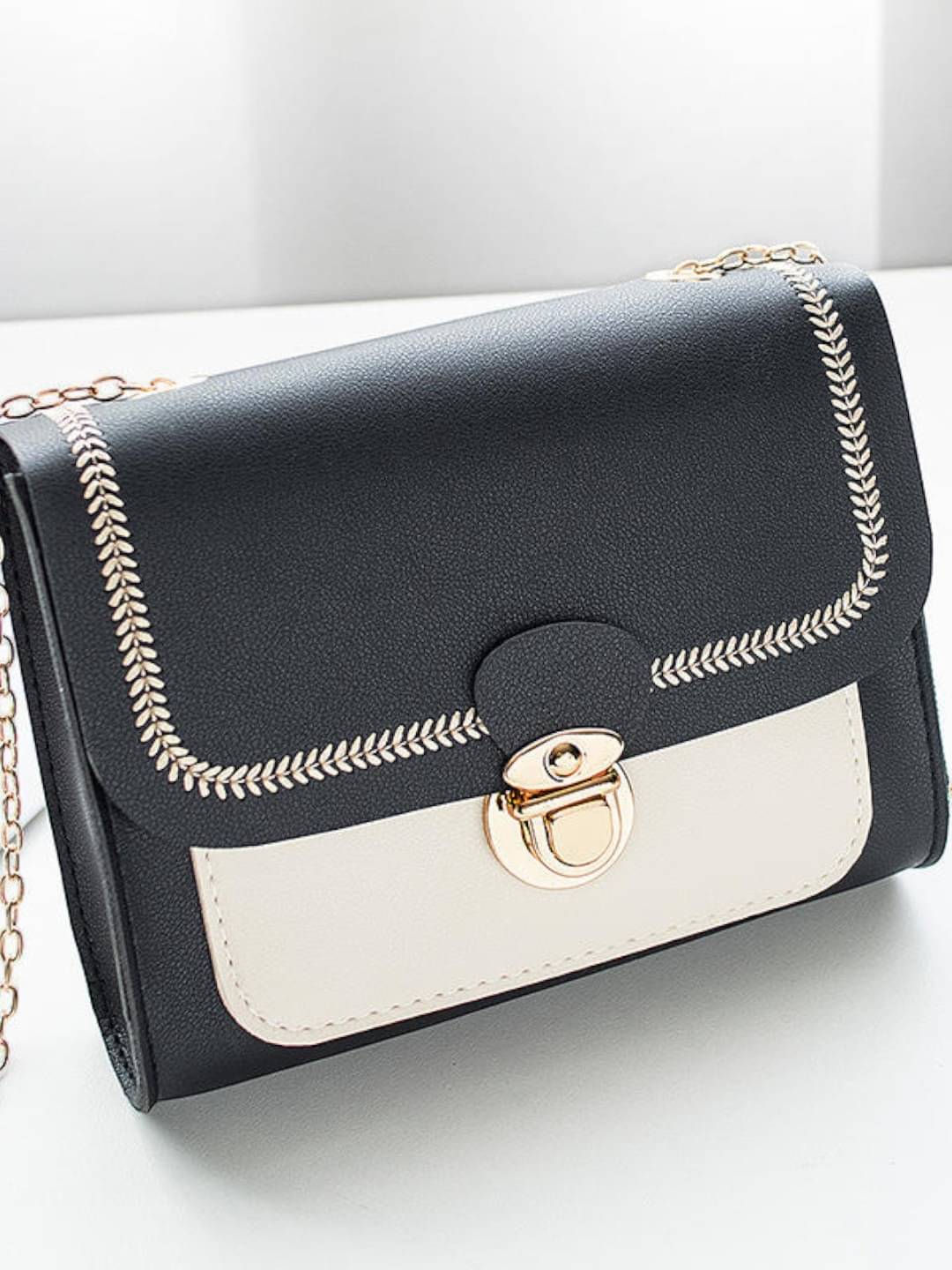     			gufrina Sling Bag PU Set of 1 ( Black )