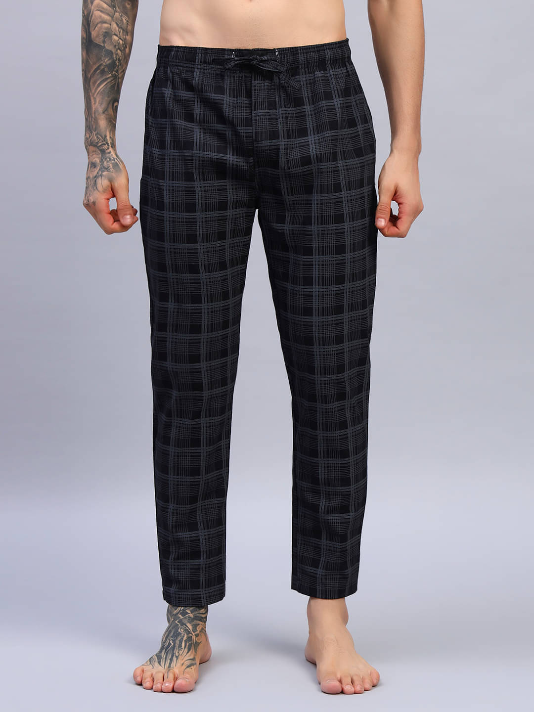     			Flamboyant Black Cotton Men's Trackpants ( Pack of 1 )