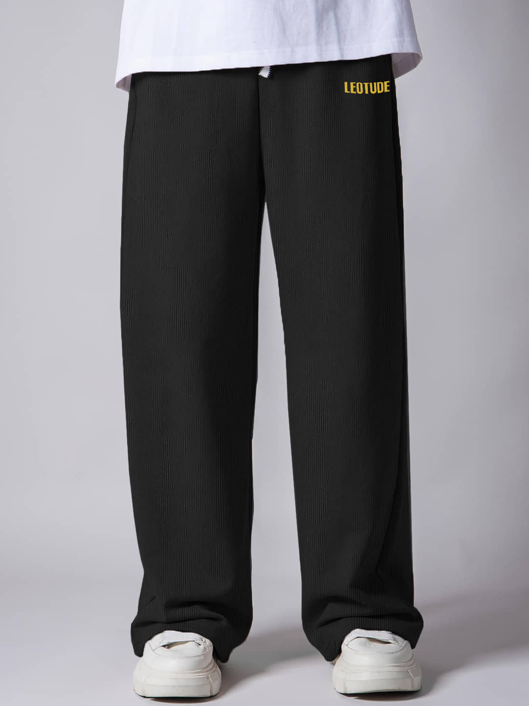 Leotude Black Cotton Blend Men's Trackpants ( Pack of 1 ) - Track Pants | Buy online on ZillyBuy