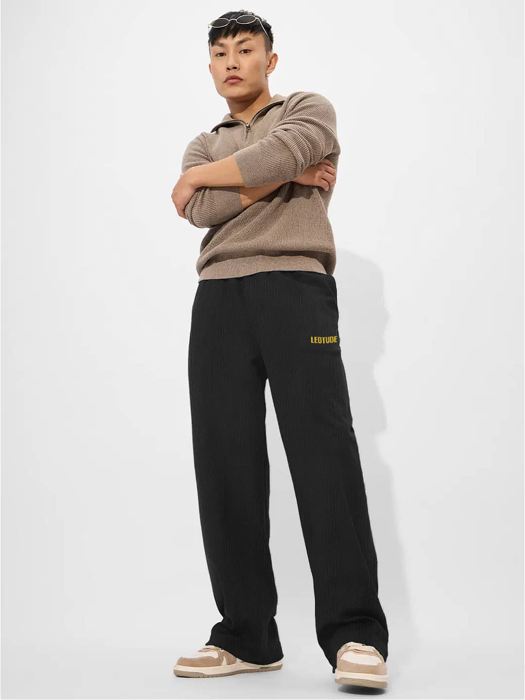 Leotude Black Cotton Blend Men's Trackpants ( Pack of 1 ) - Track Pants | Buy online on ZillyBuy