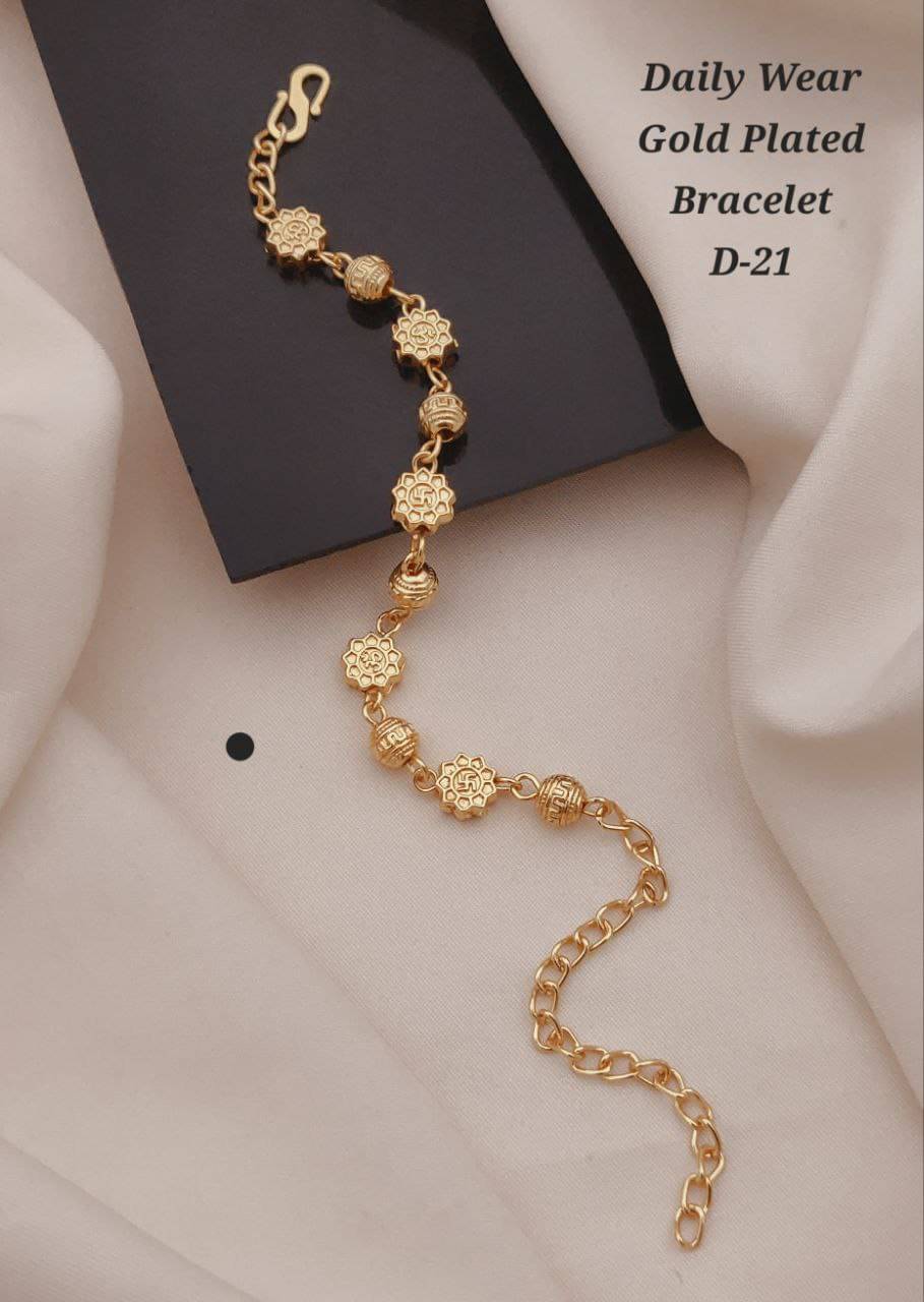 Shivay Fashion Gold Bracelet ( Pack of 1 ) Shivay Fashion Gold Bracelet ( Pack of 1 )