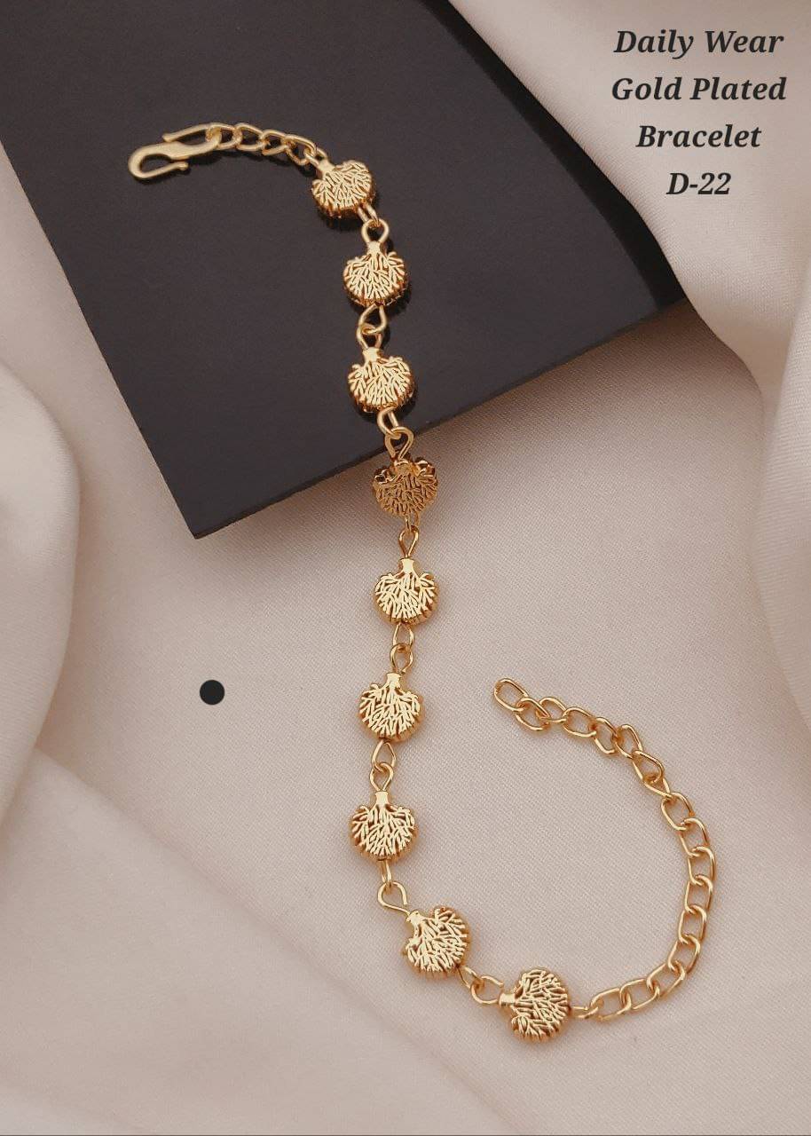     			Shivay Fashion Gold Bracelet ( Pack of 1 )