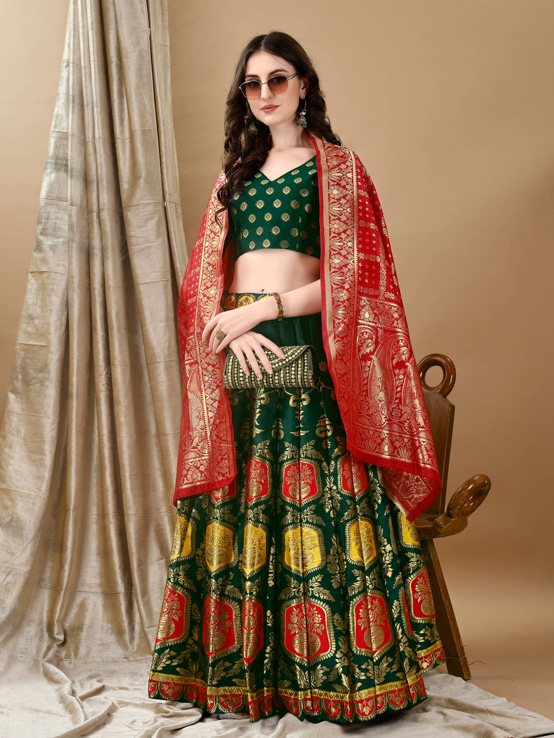 Aika Green Art Silk Chaniya Choli Stitched Lehenga Single     			Aika Green Art Silk Chaniya Choli Stitched Lehenga Single